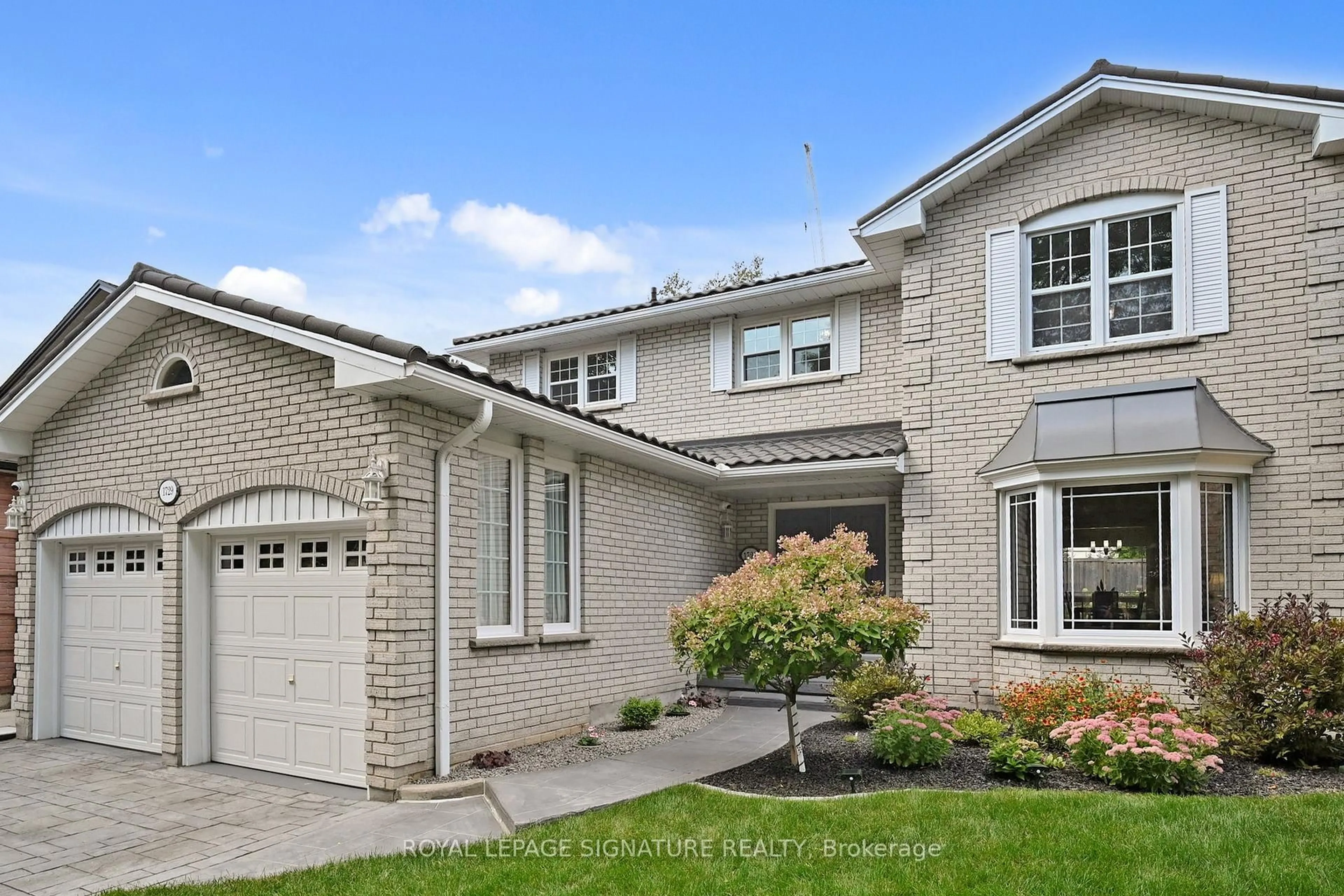 Home with brick exterior material, street for 1729 Pengilley Pl, Mississauga Ontario L5J 4R8
