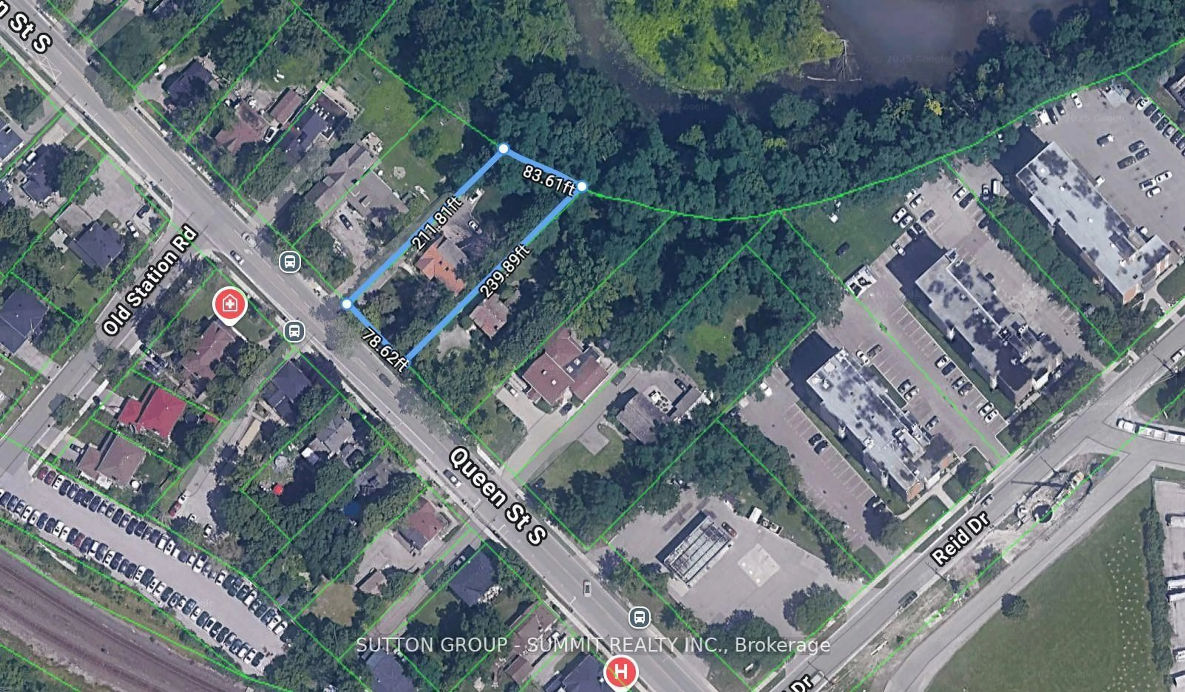 A pic from outside/outdoor area/front of a property/back of a property/a pic from drone, street for 353 Queen St, Mississauga Ontario L5M 1M3