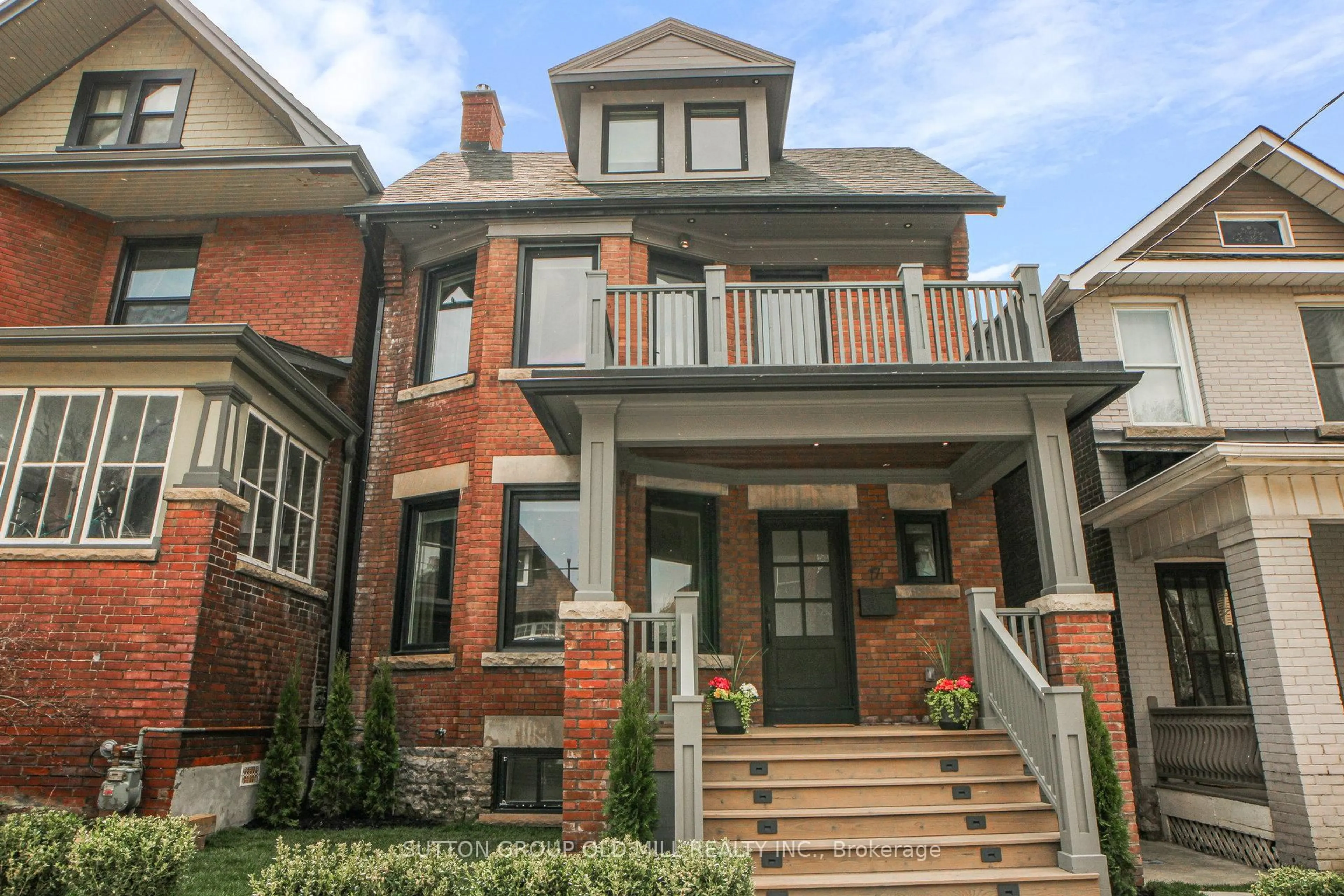 Home with brick exterior material, street for 17 Grafton Ave, Toronto Ontario M6R 1C3