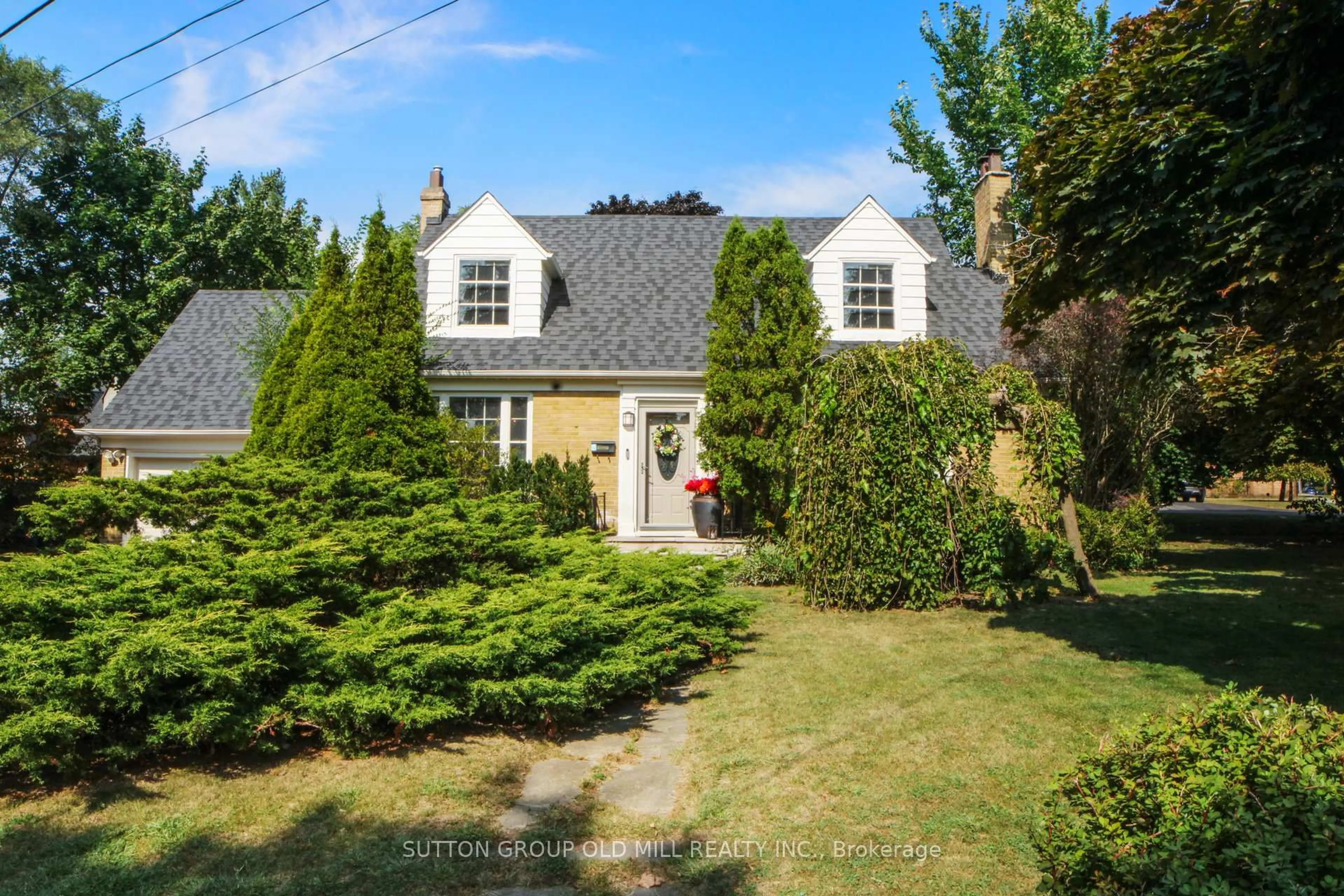 A pic from outside/outdoor area/front of a property/back of a property/a pic from drone, street for 2 Bywood Dr, Toronto Ontario M9A 1L7