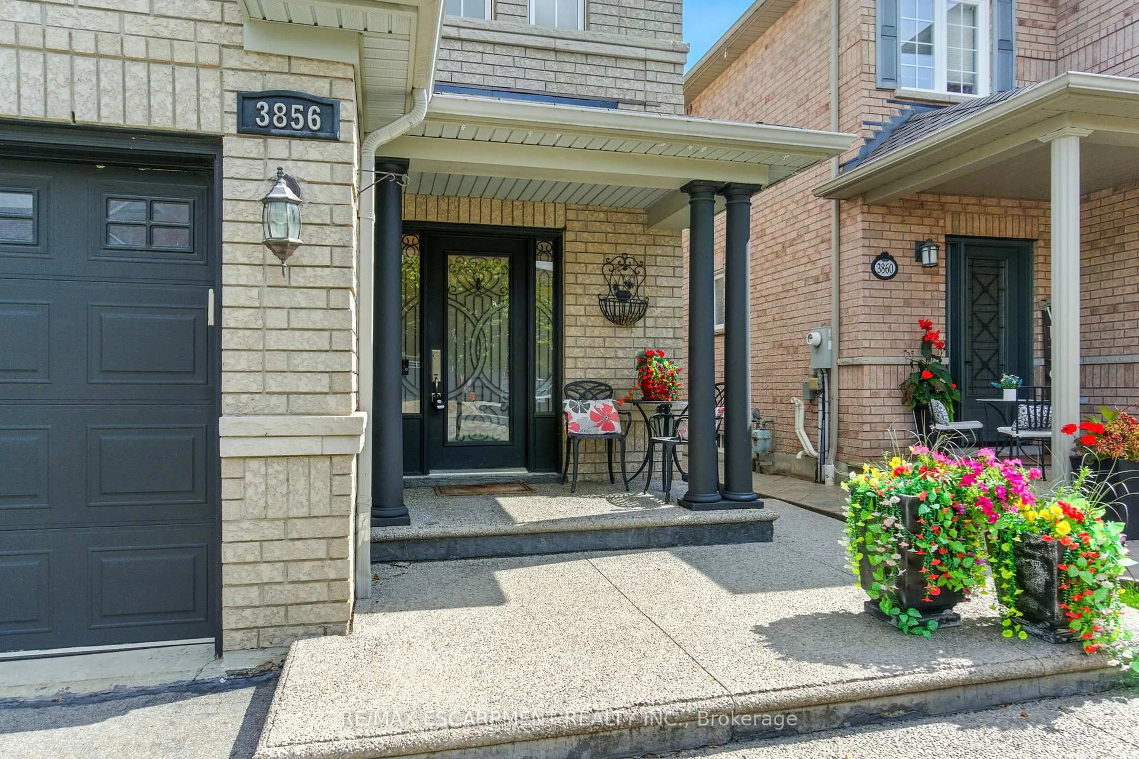 Unknown for 3856 Skyview St, Mississauga Ontario L5M 8A1