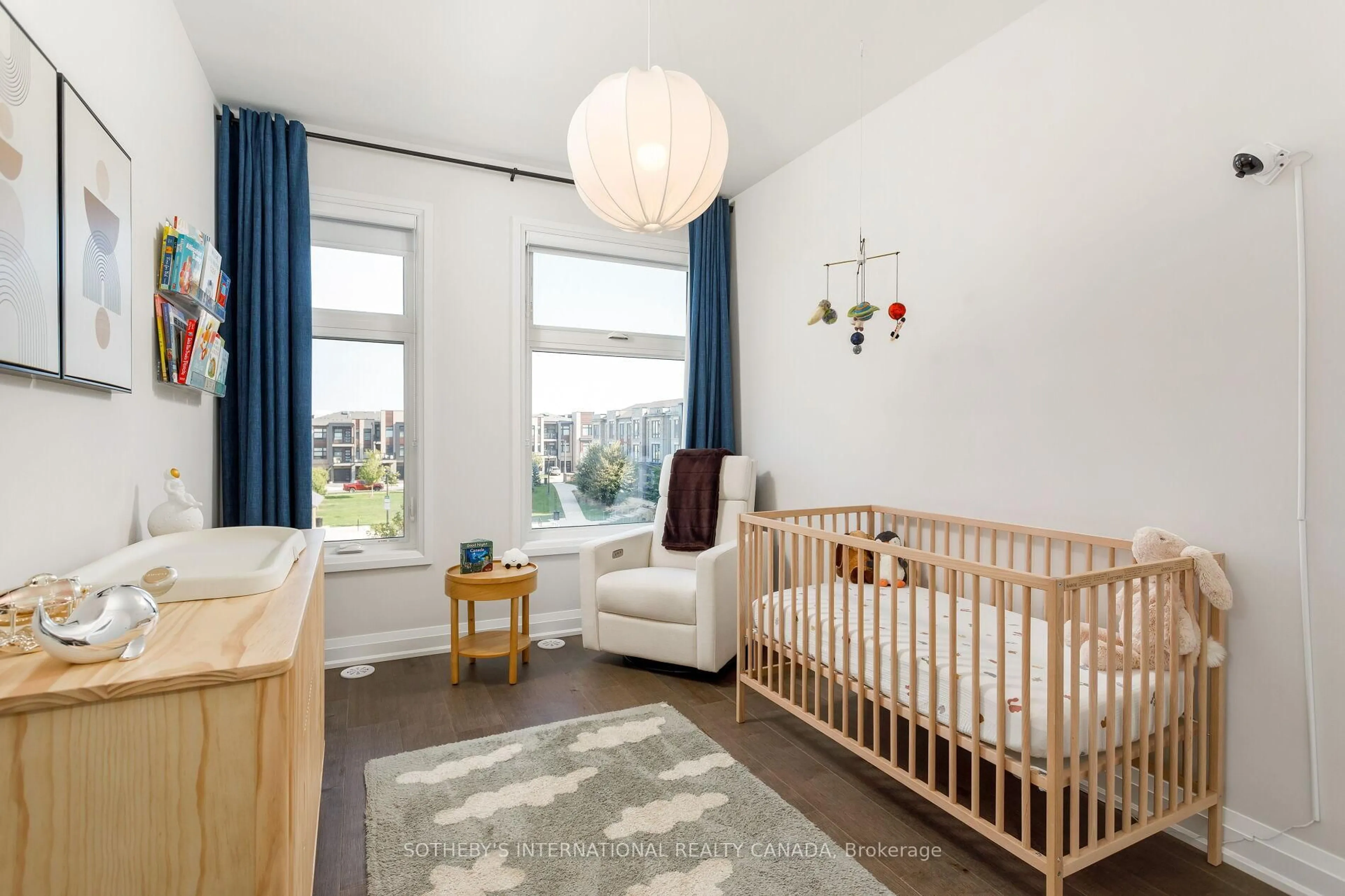 A pic of a room for 2544 Littlefield Cres, Oakville Ontario L6M 5L8