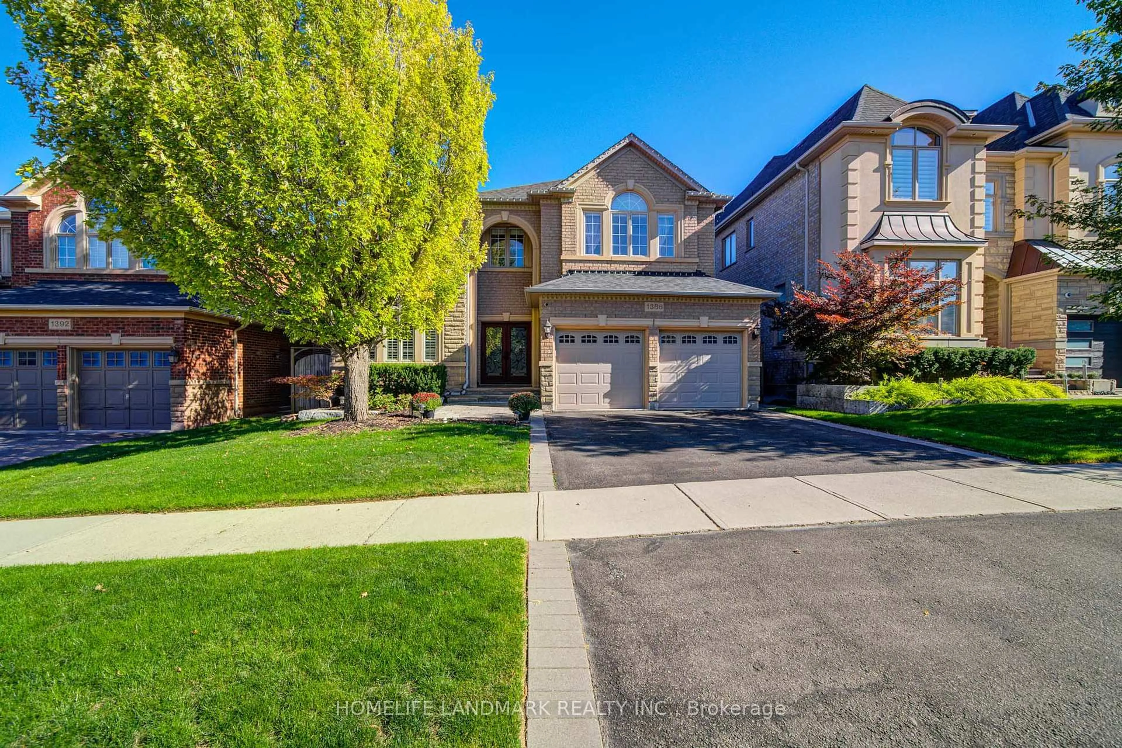 Home with brick exterior material, street for 1388 Pinery Cres, Oakville Ontario L6H 7J7