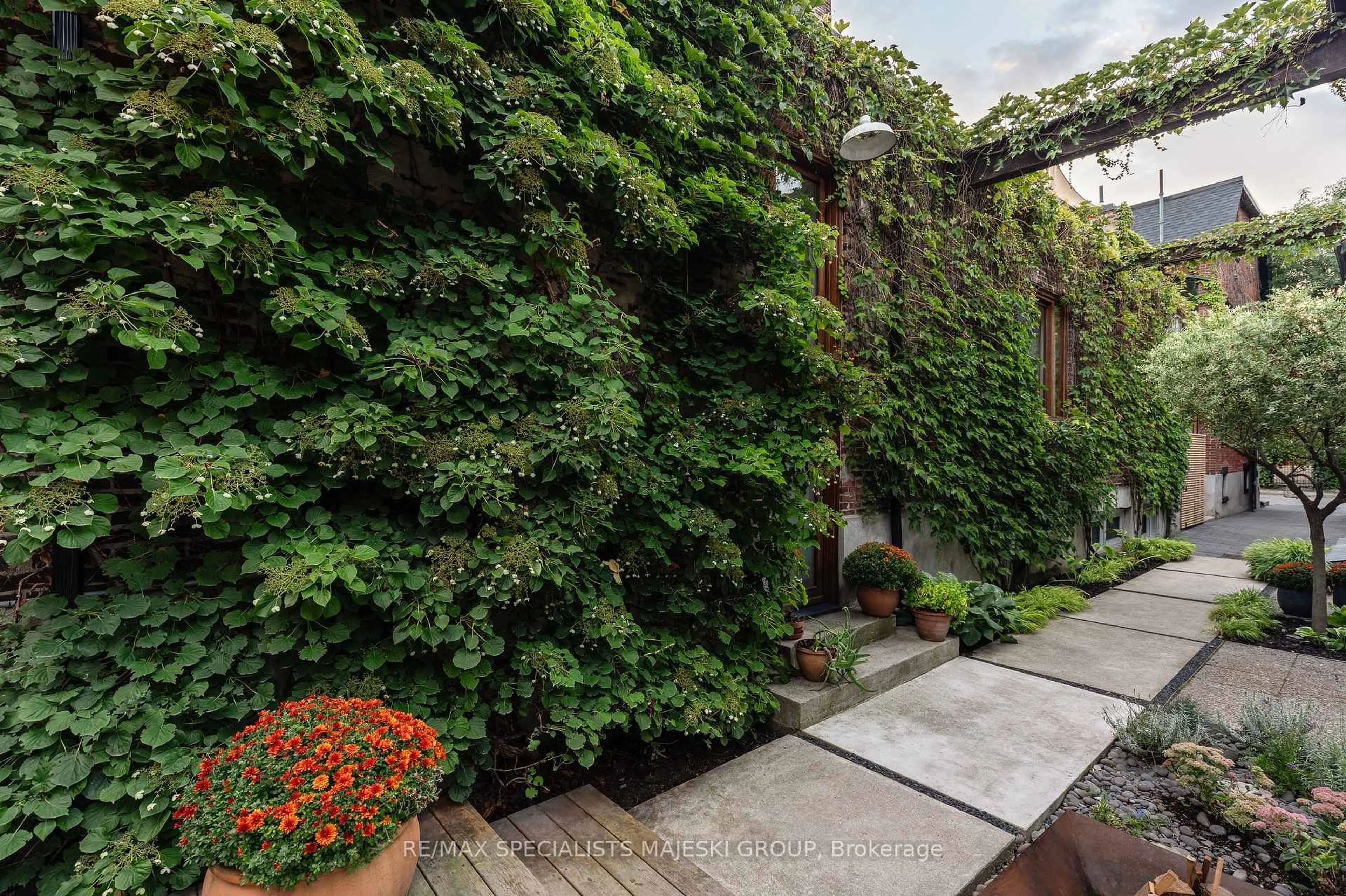 Patio, street for 67 Elm Grove Ave, Toronto Ontario M6K 2J2
