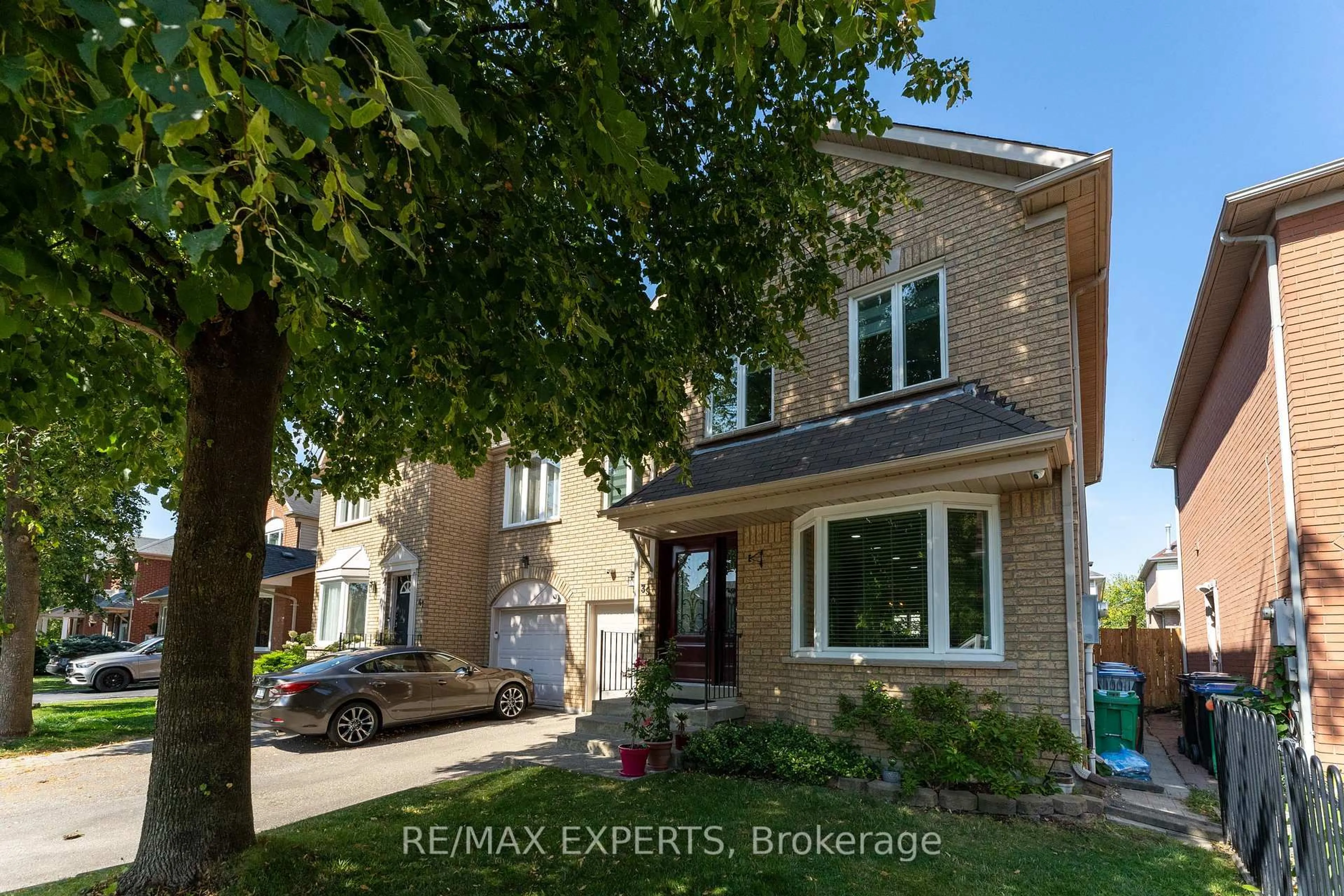 Home with brick exterior material, street for 39 Softneedle Ave, Brampton Ontario L6R 1K4