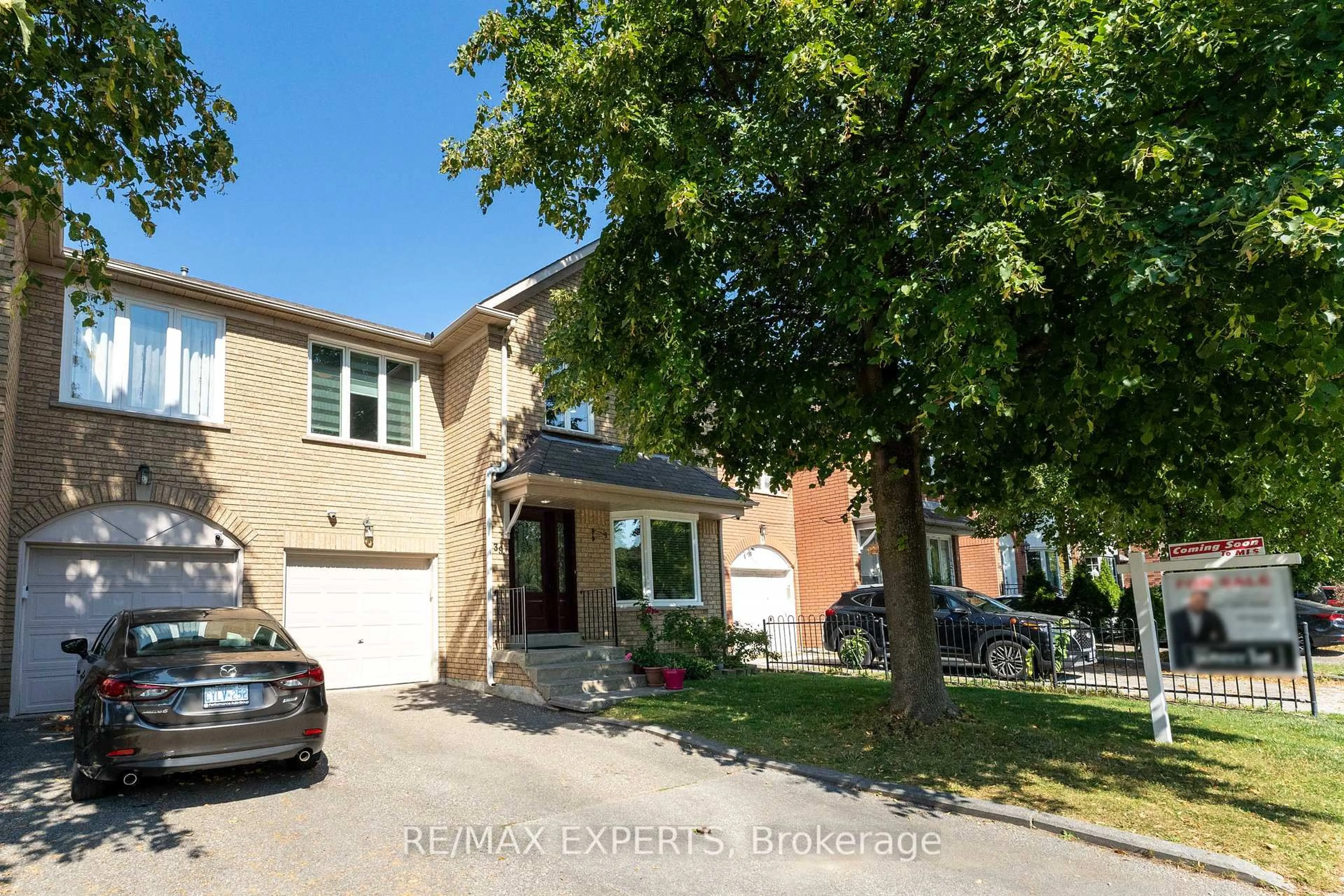 Home with brick exterior material, street for 39 Softneedle Ave, Brampton Ontario L6R 1K4