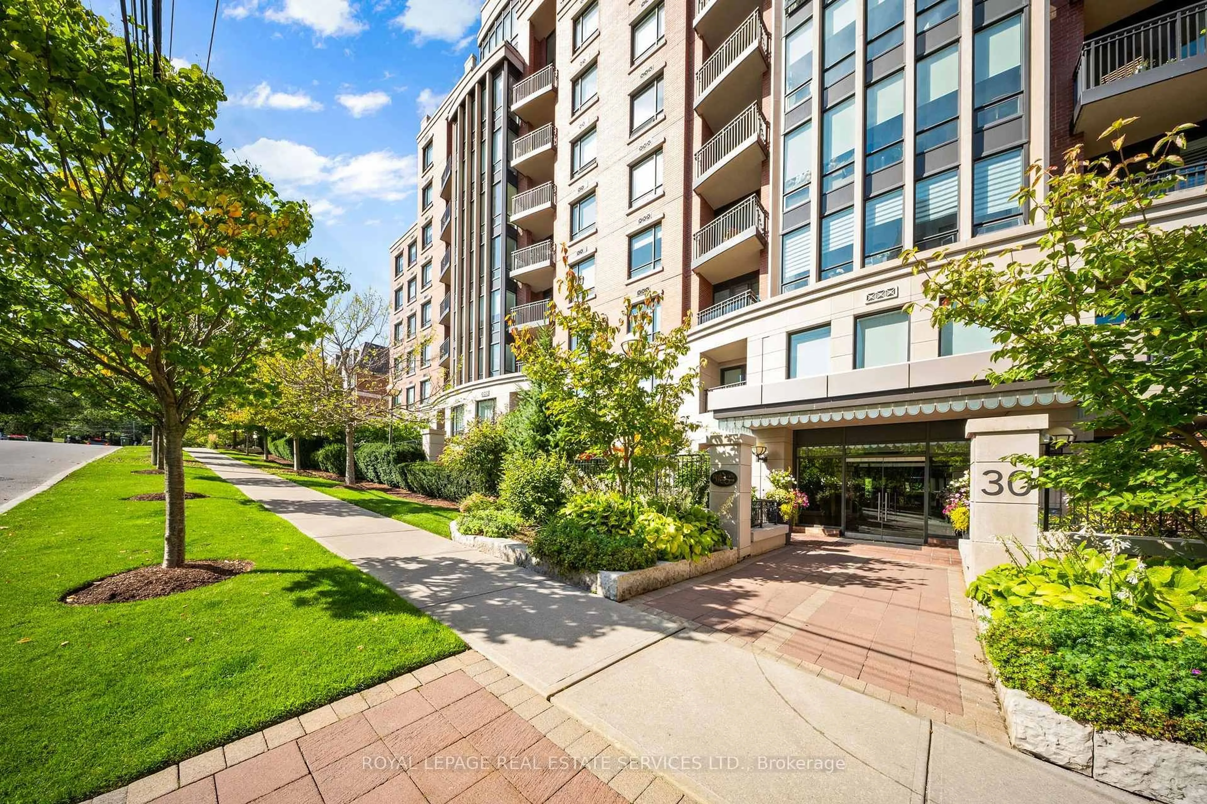 Unknown for 30 Old Mill Rd #602, Toronto Ontario M8X 0A5