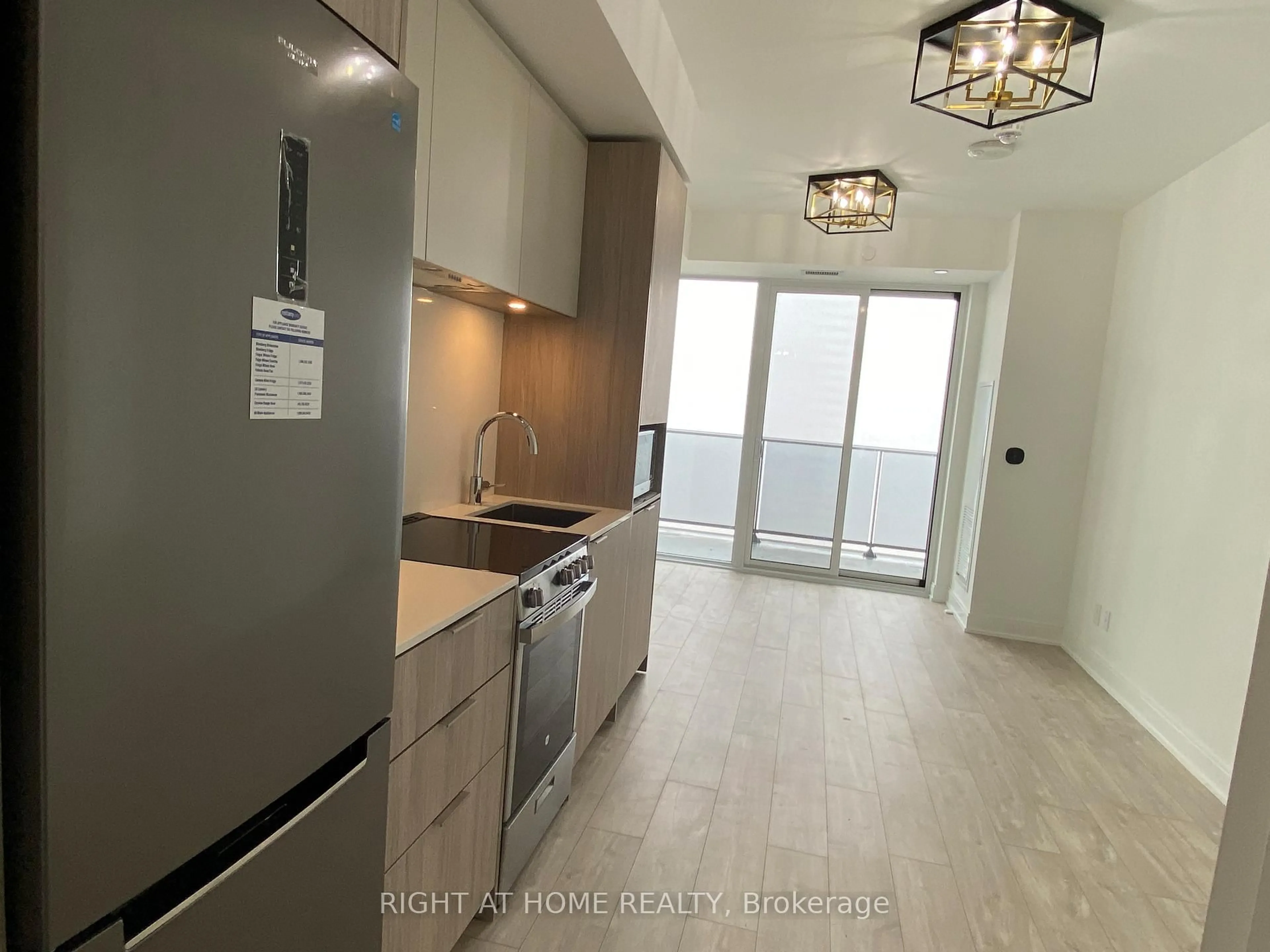 Standard kitchen, unknown for 70 ANNIE CRAIG Dr #1810, Toronto Ontario M8V 0C5