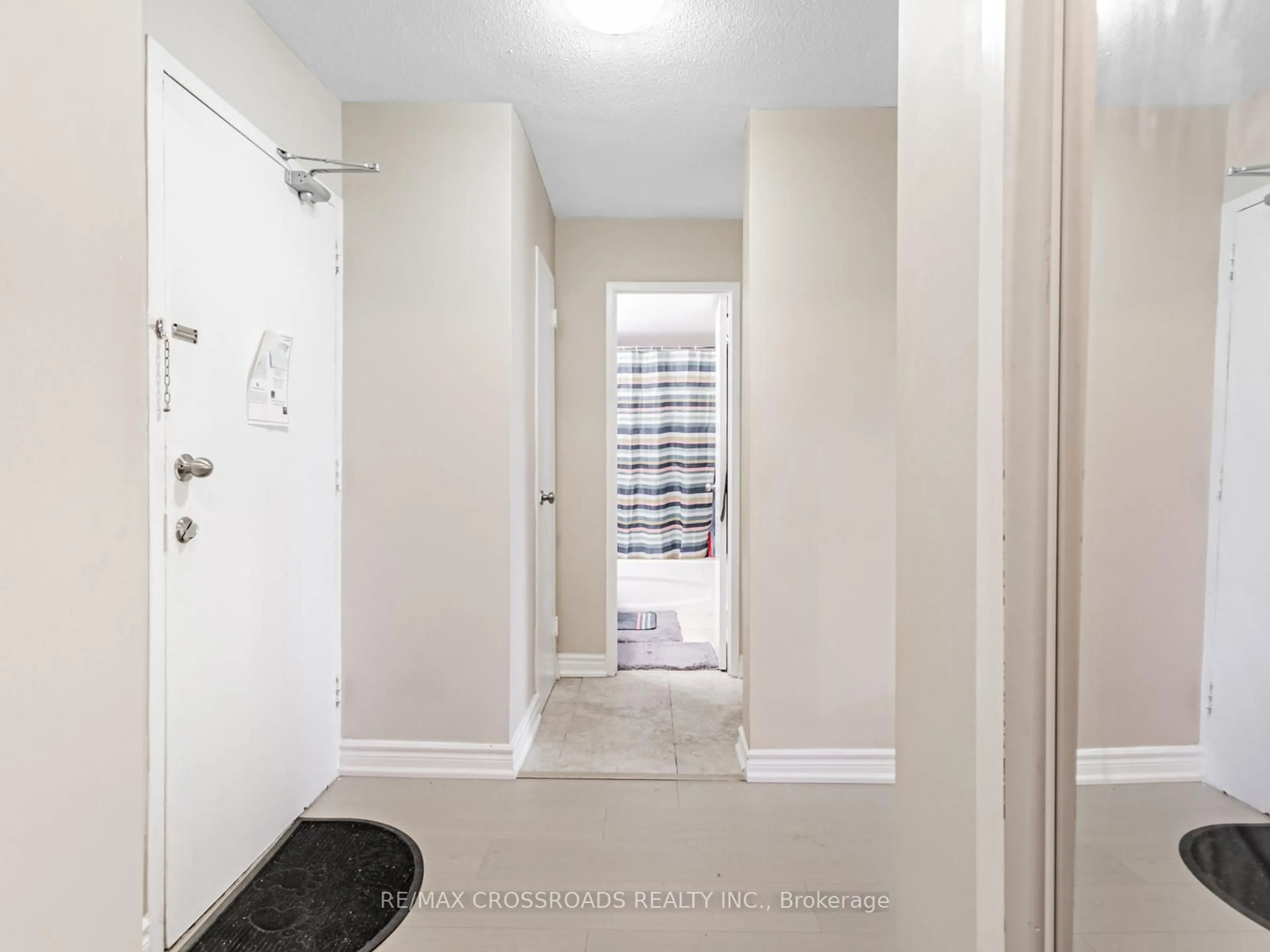 Indoor entryway for 60 Stevenson Rd #206, Toronto Ontario M9V 2B4