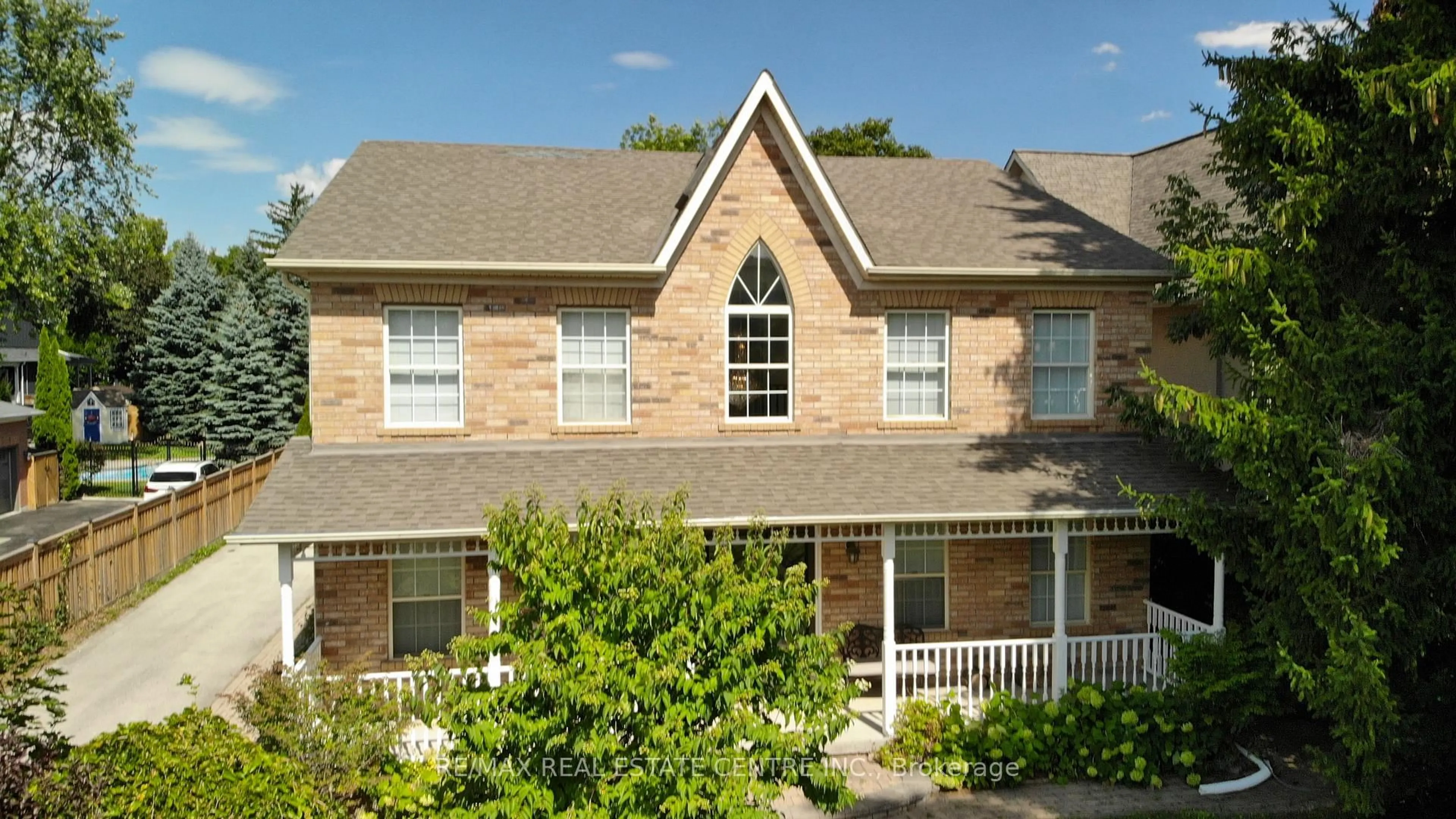 Home with brick exterior material, building for 6901 Early Settler Row, Mississauga Ontario L5W 1C6