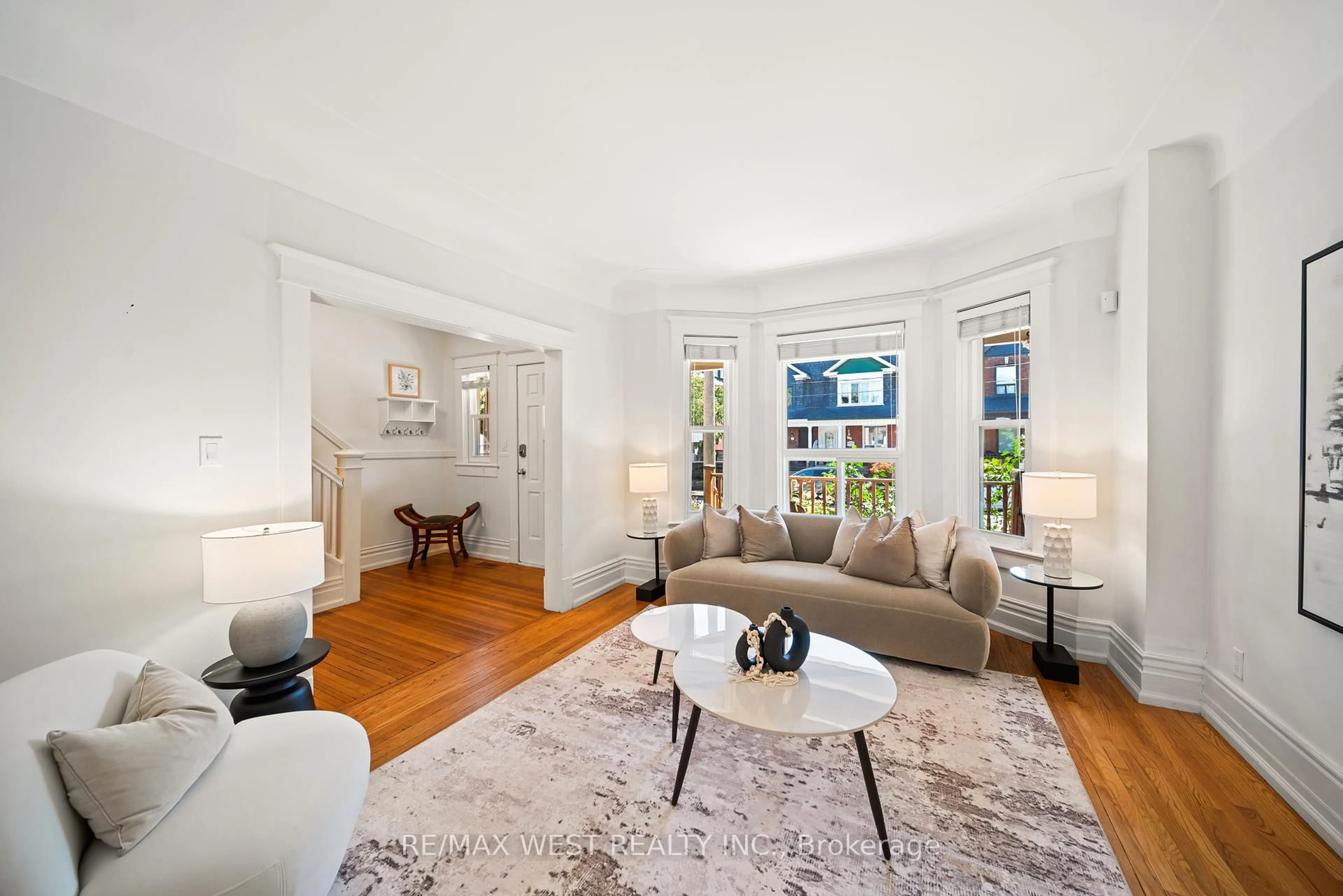 Living room with furniture, unknown for 130 St. Johns Rd, Toronto Ontario M6P 1T9