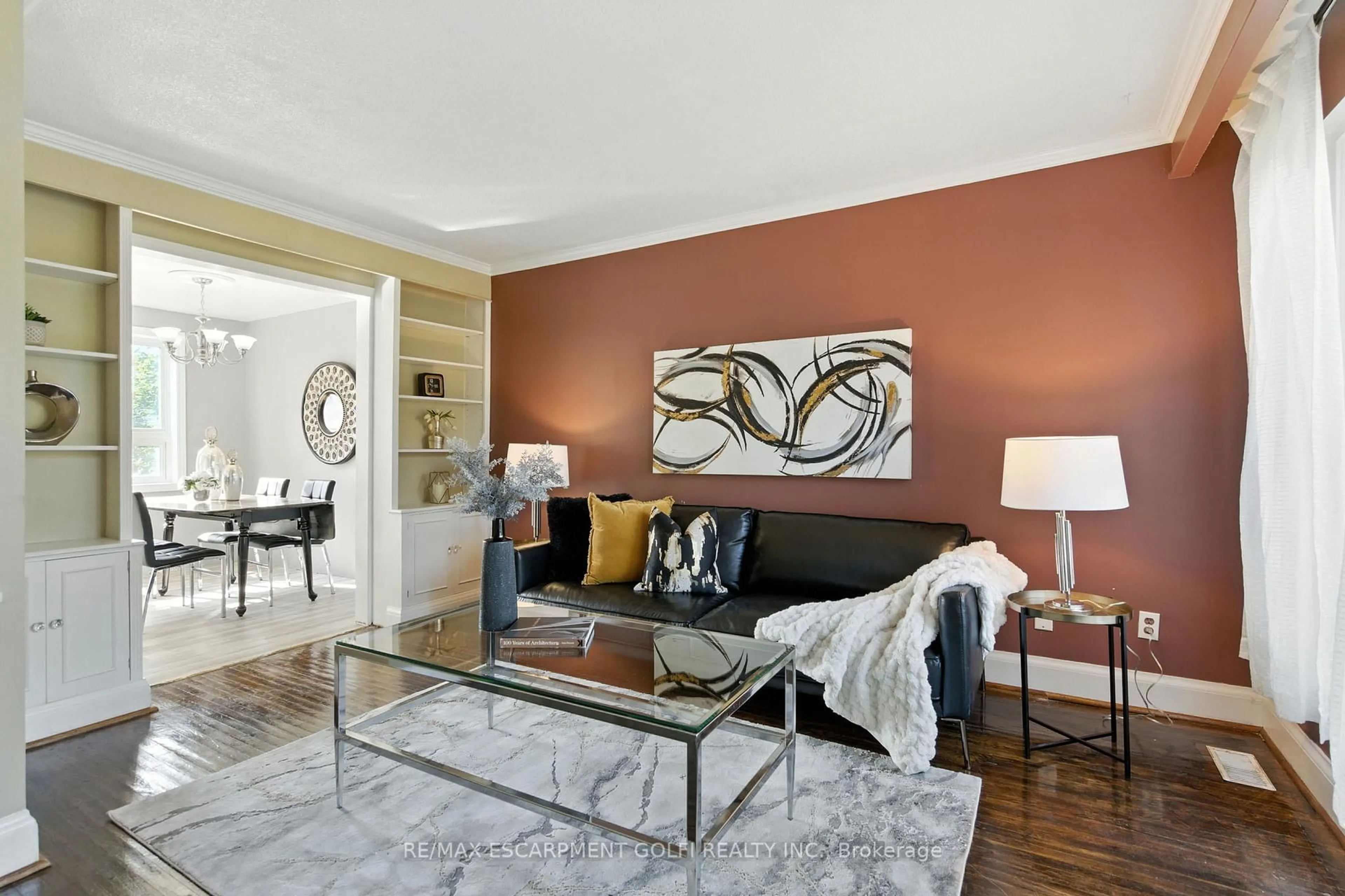Living room with furniture, unknown for 2366 Tait Ave, Burlington Ontario L7P 1G8