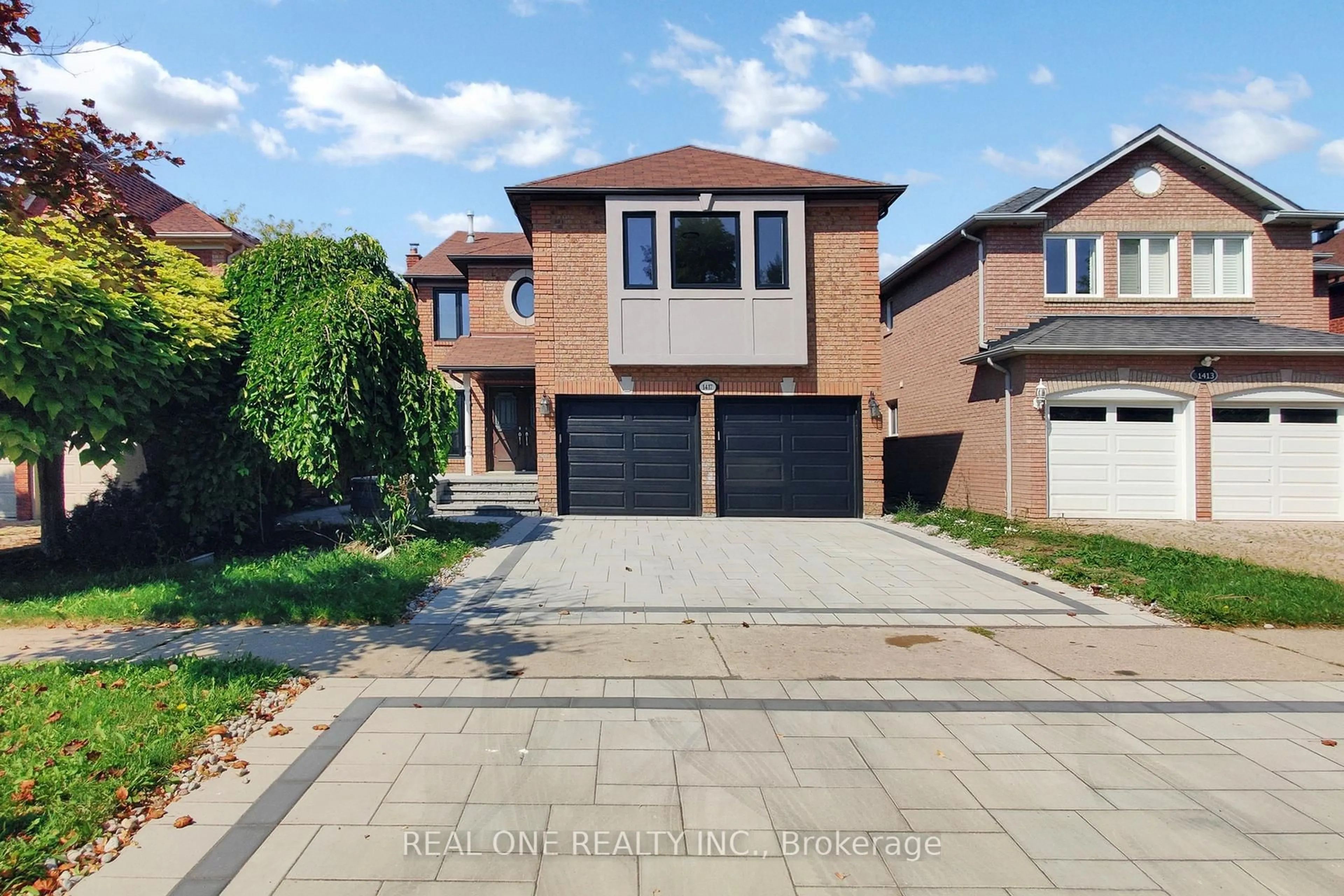 Home with brick exterior material, street for 1417 Daniel Creek Rd, Mississauga Ontario L5V 1T8