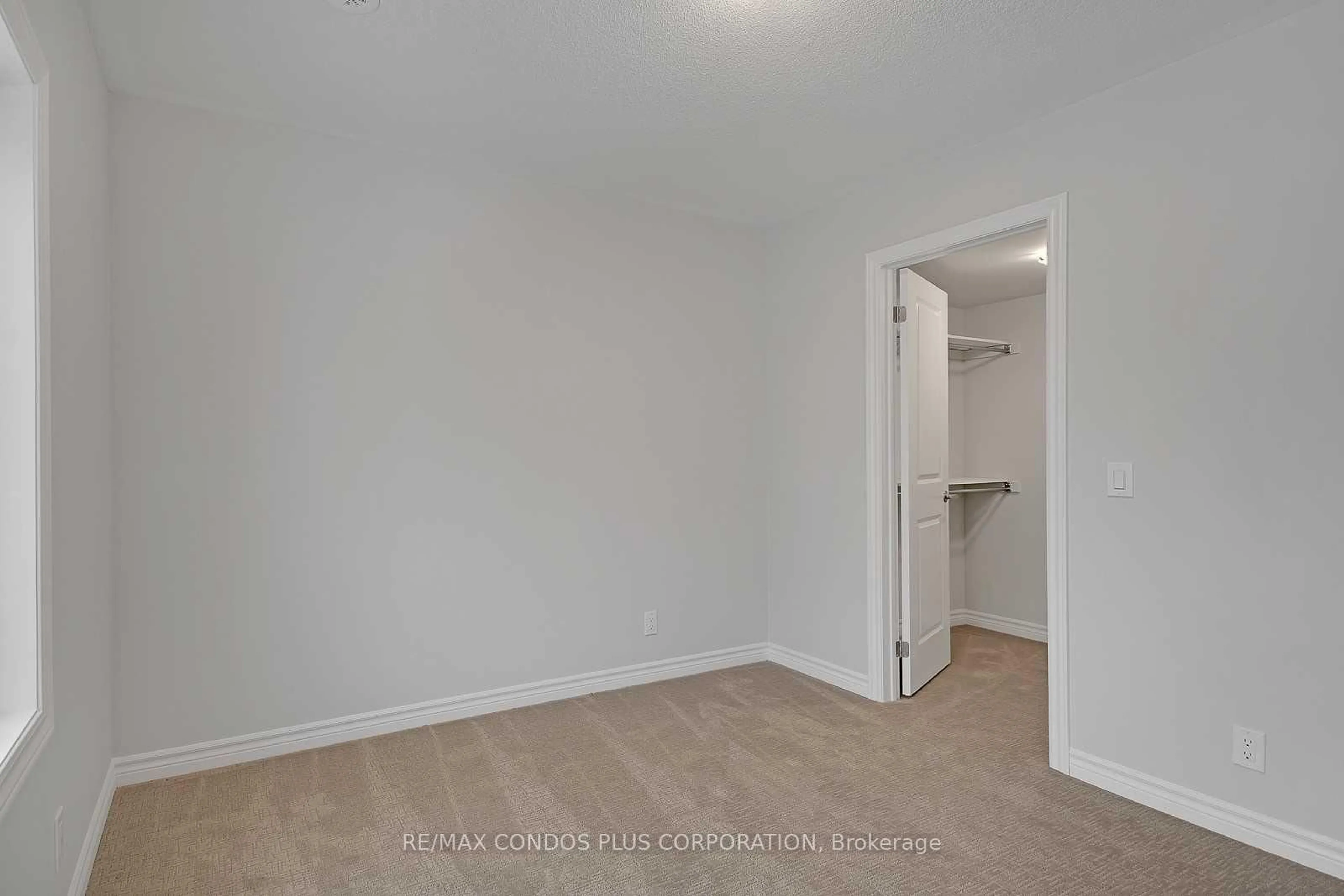 A pic of a room for 348 Wheat Boom Dr #20, Oakville Ontario L6H 3Y6
