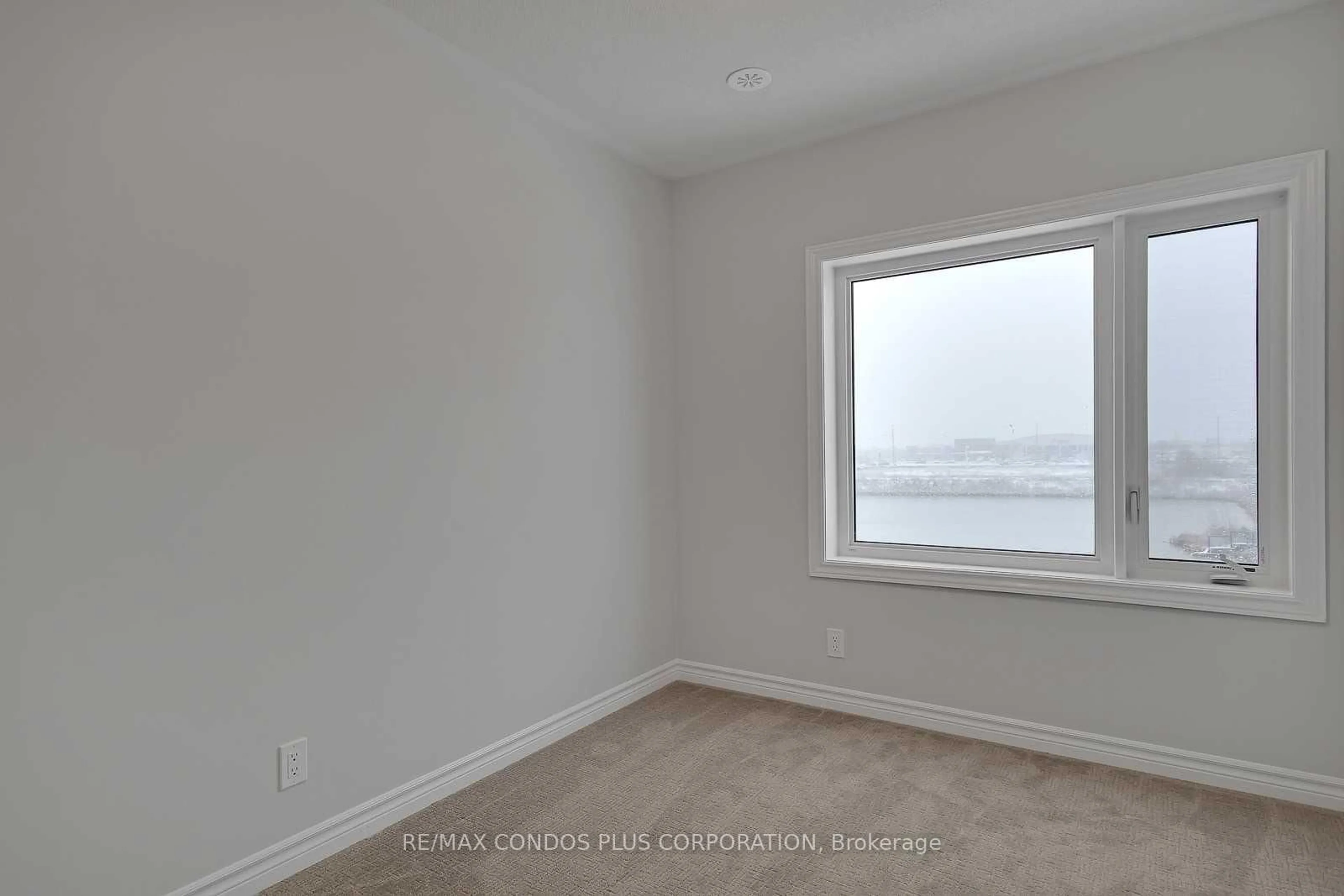 A pic of a room for 348 Wheat Boom Dr #20, Oakville Ontario L6H 3Y6