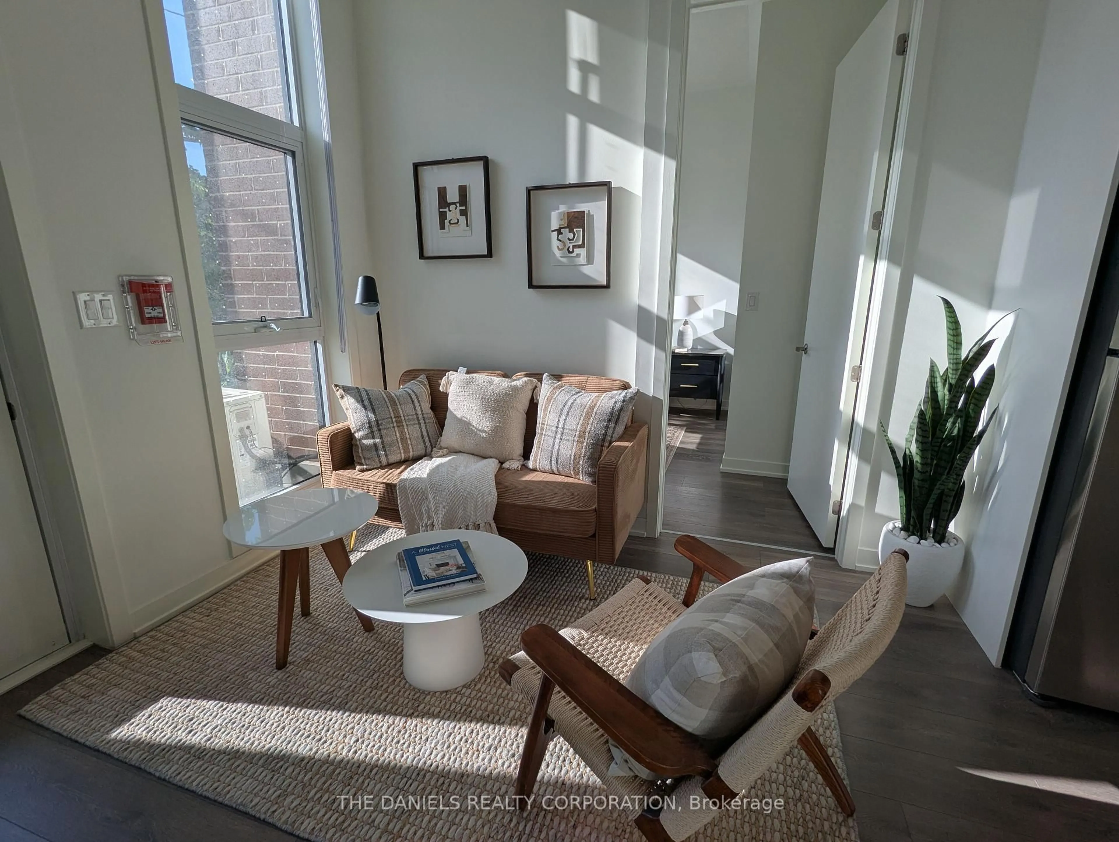 Living room with furniture, unknown for 165 Canon Jackson Dr #103, Toronto Ontario M6M 0C4