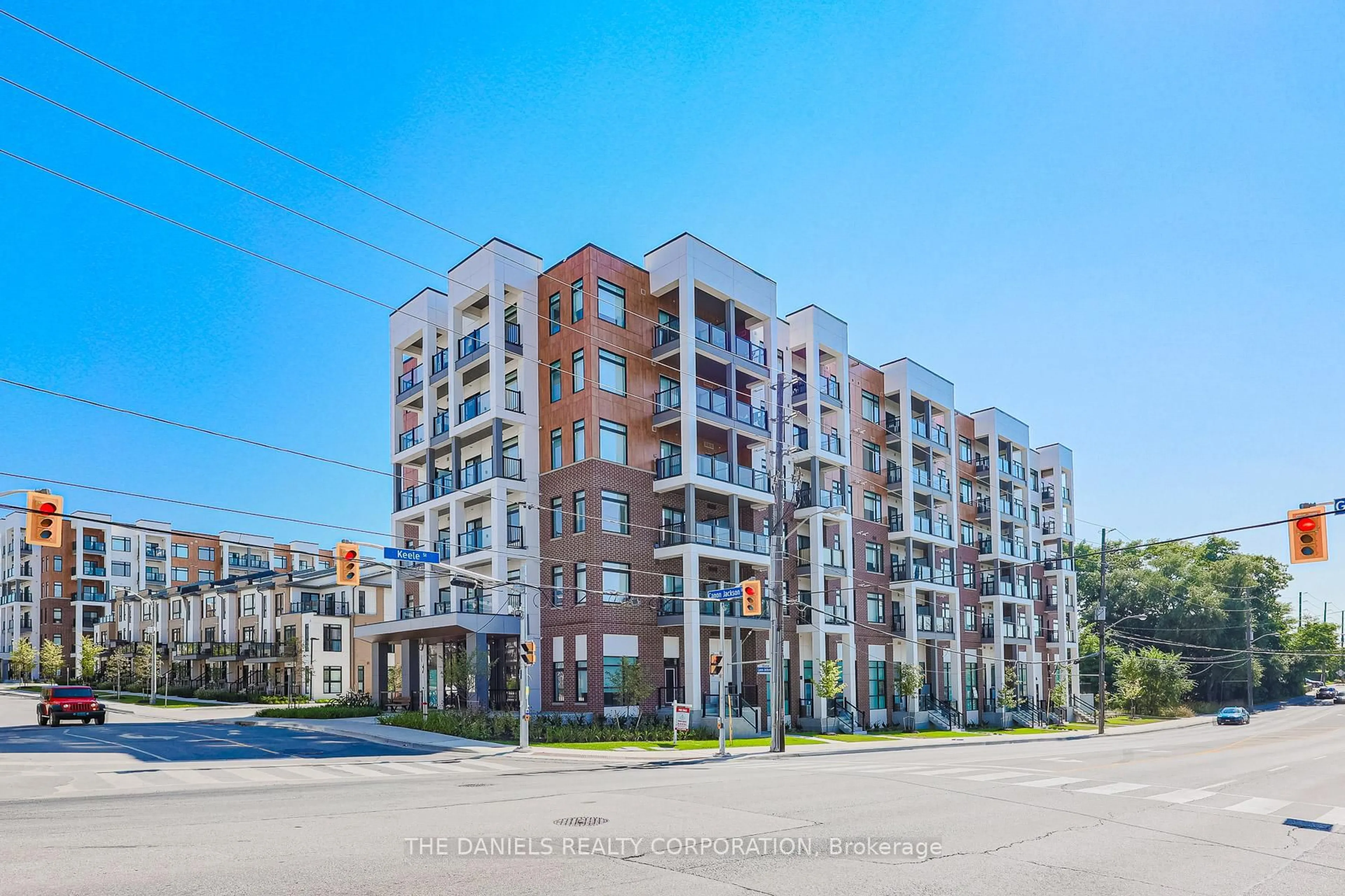Unknown for 165 Canon Jackson Dr #103, Toronto Ontario M6M 0C4