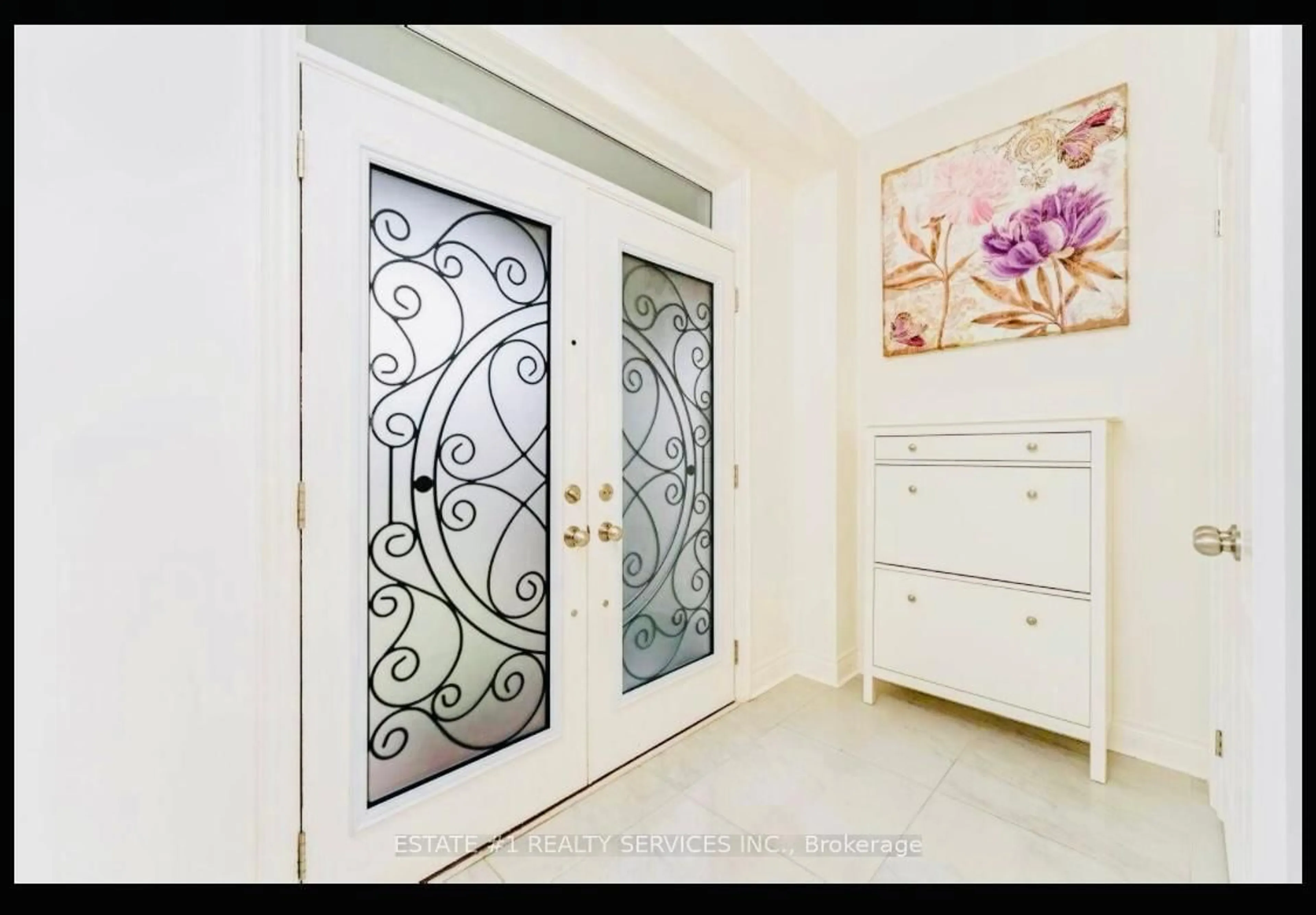 Indoor entryway for 59 Dunley Cres, Brampton Ontario L6X 5G8