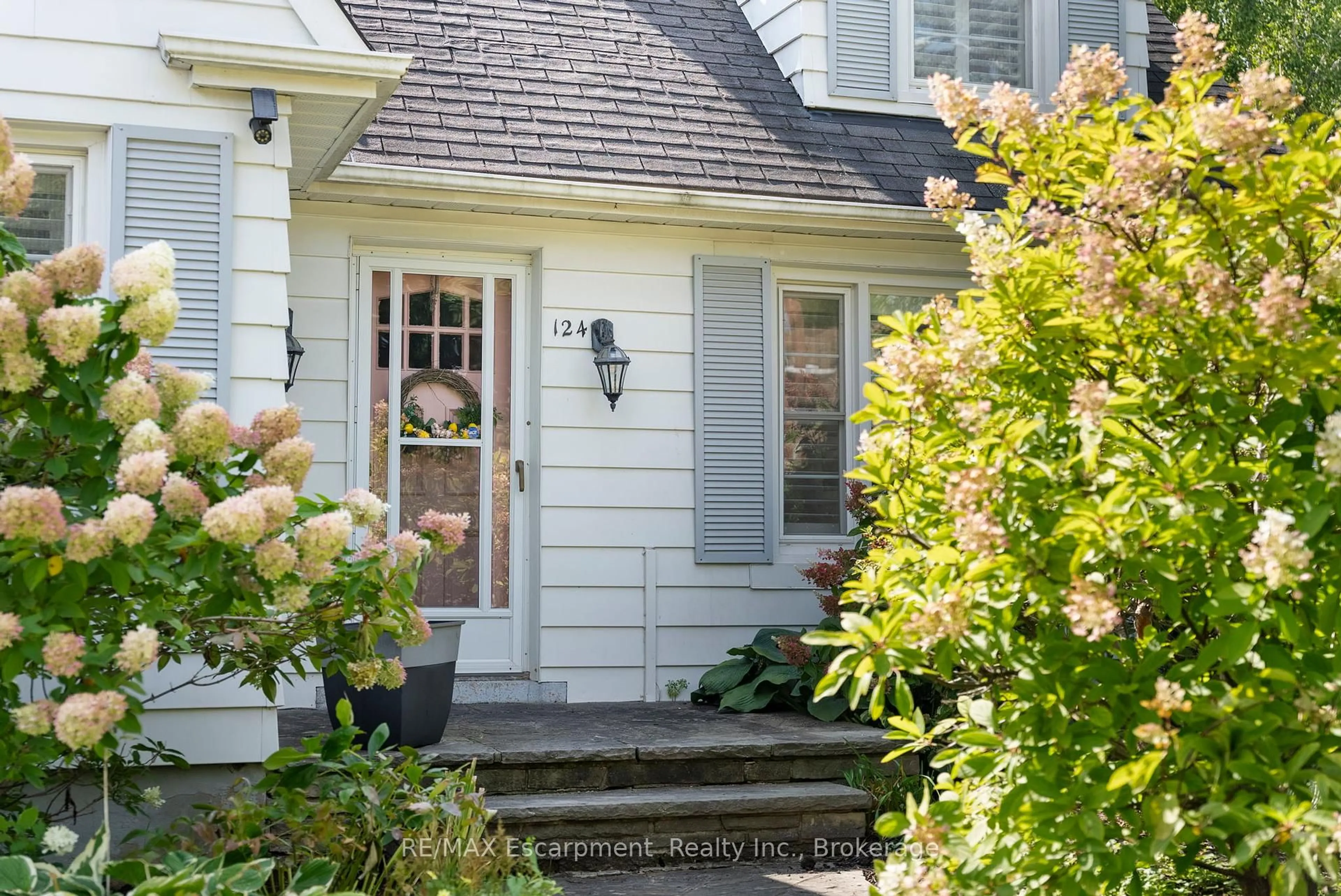 Unknown for 124 Lydia Ave, Milton Ontario L9T 2H1