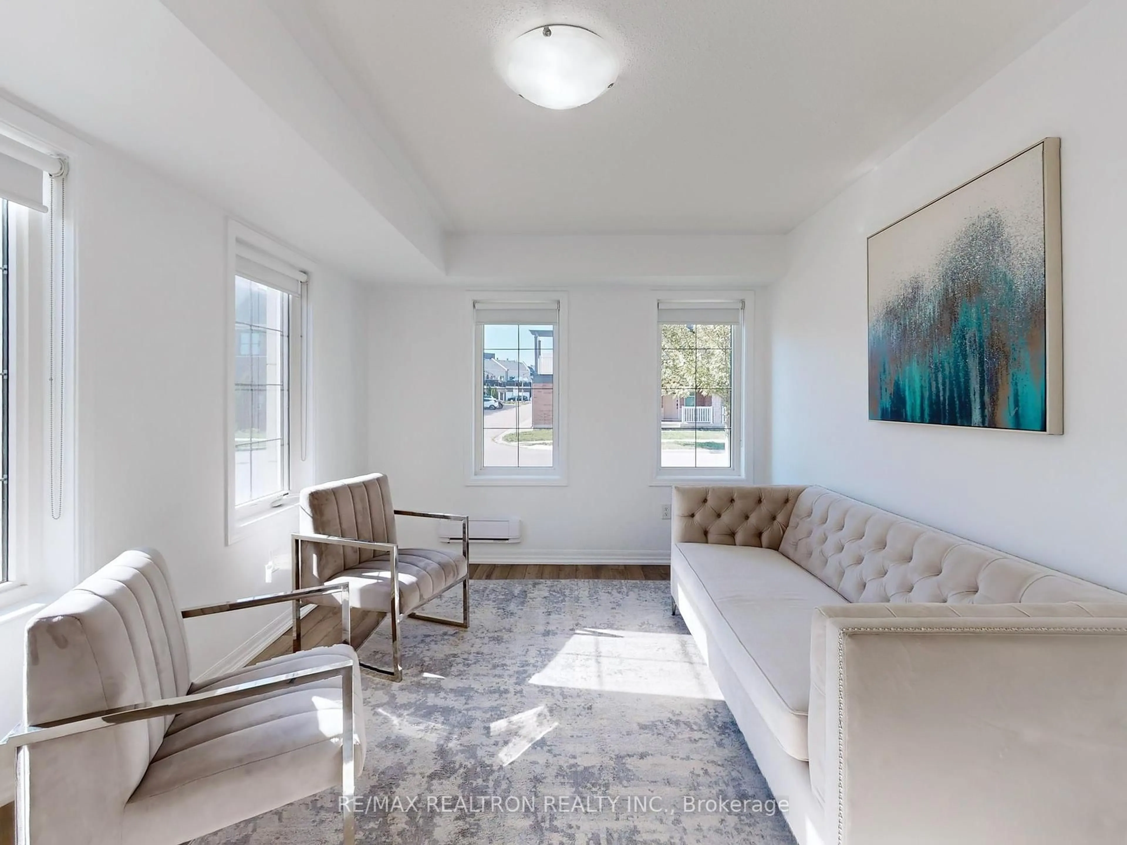 Living room with furniture, unknown for 370 Timberland Gate, Oakville Ontario L6M 0Y9