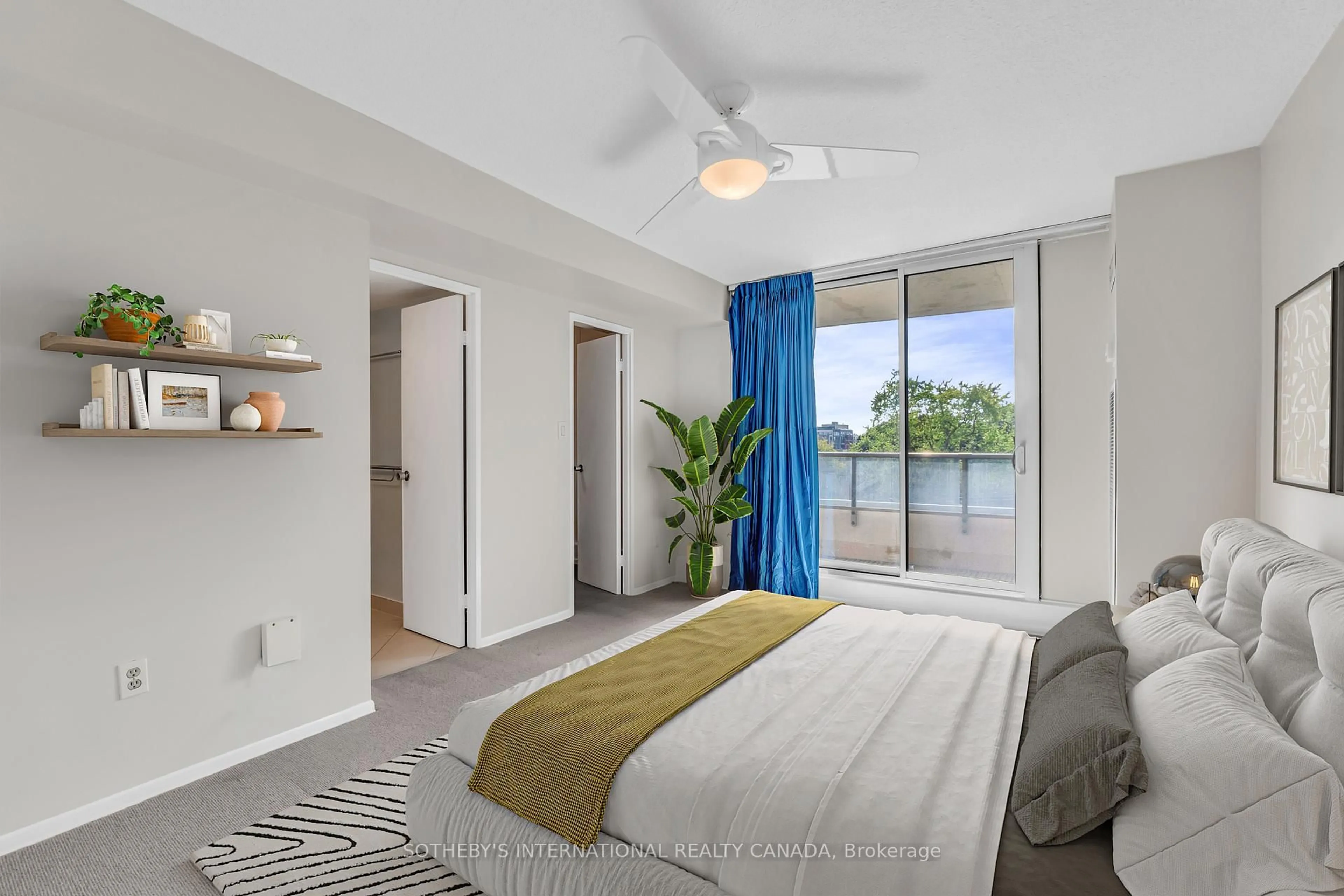 Bedroom with bed, unknown for 50 Quebec Ave #508, Toronto Ontario M6P 4B4