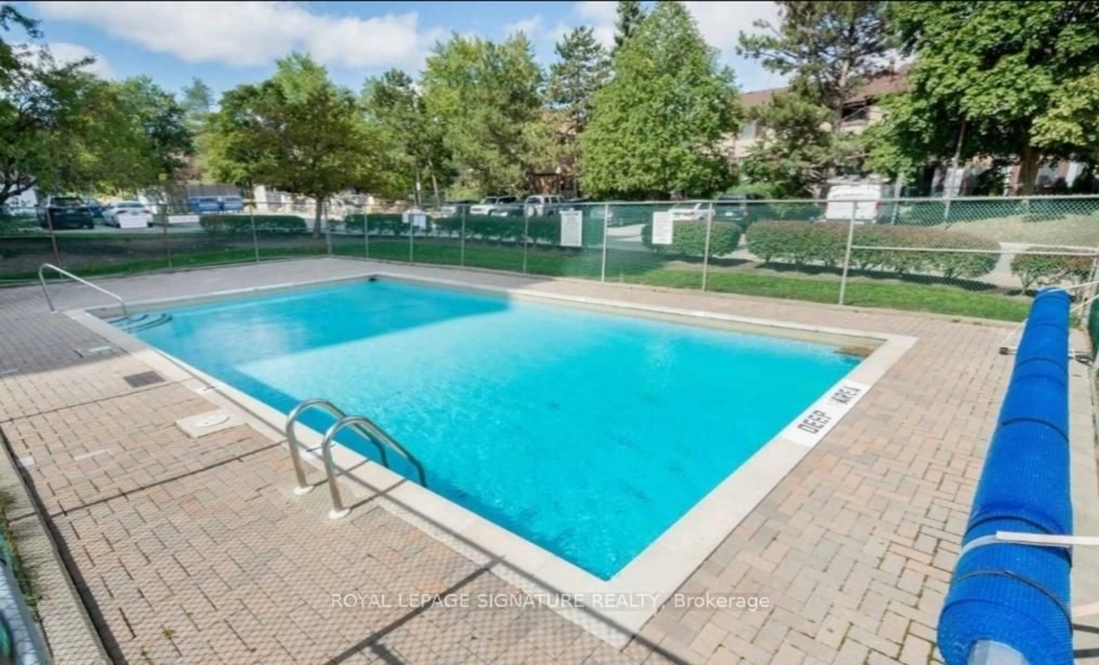 Pool for 2929 AQUITAINE Ave #902, Mississauga Ontario L5N 2C7
