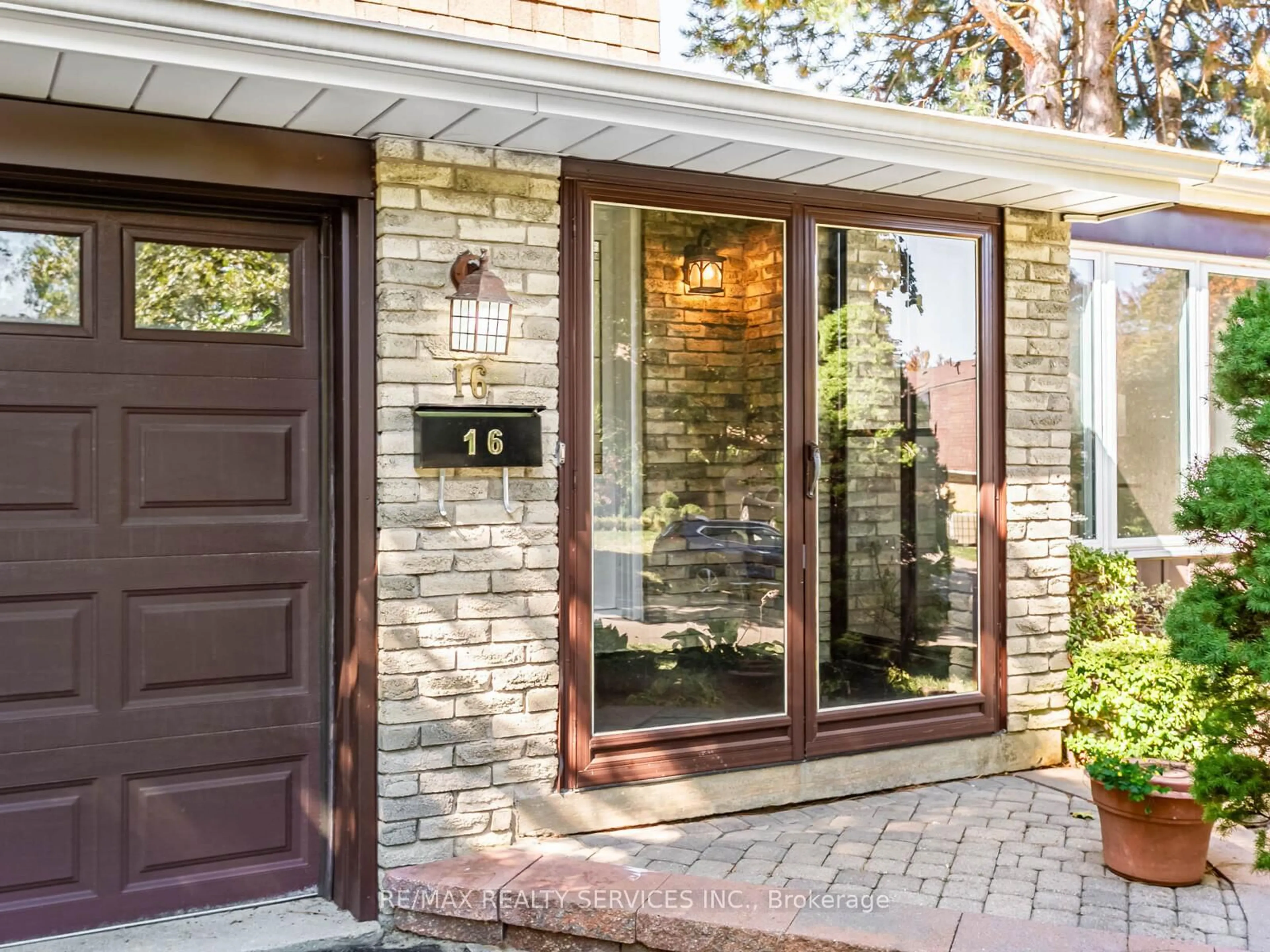 Home with brick exterior material, street for 16 Marchmount Cres, Brampton Ontario L6S 2S9