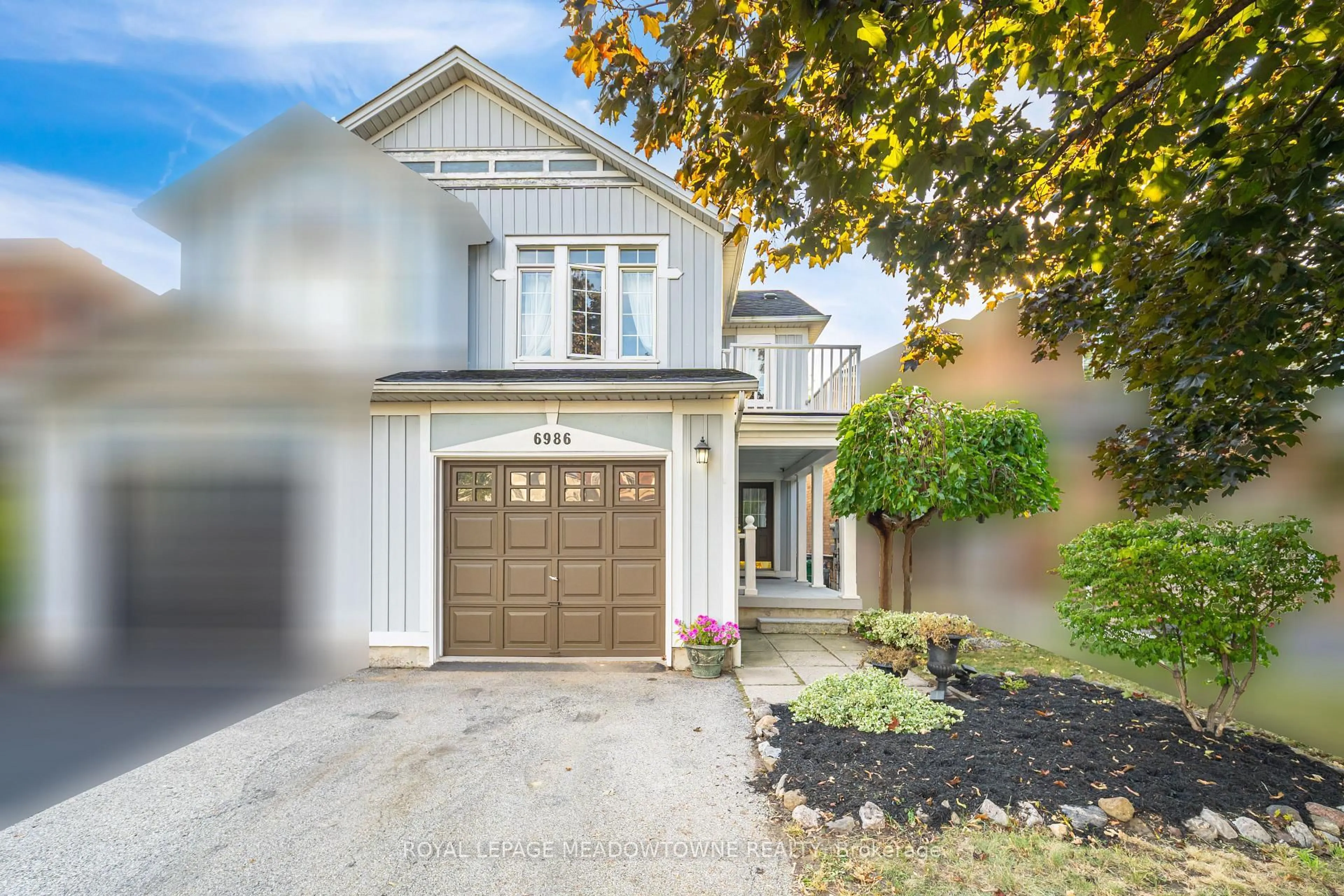 Home with brick exterior material, street for 6986 Elliott Parliament St, Mississauga Ontario L5W 1B7