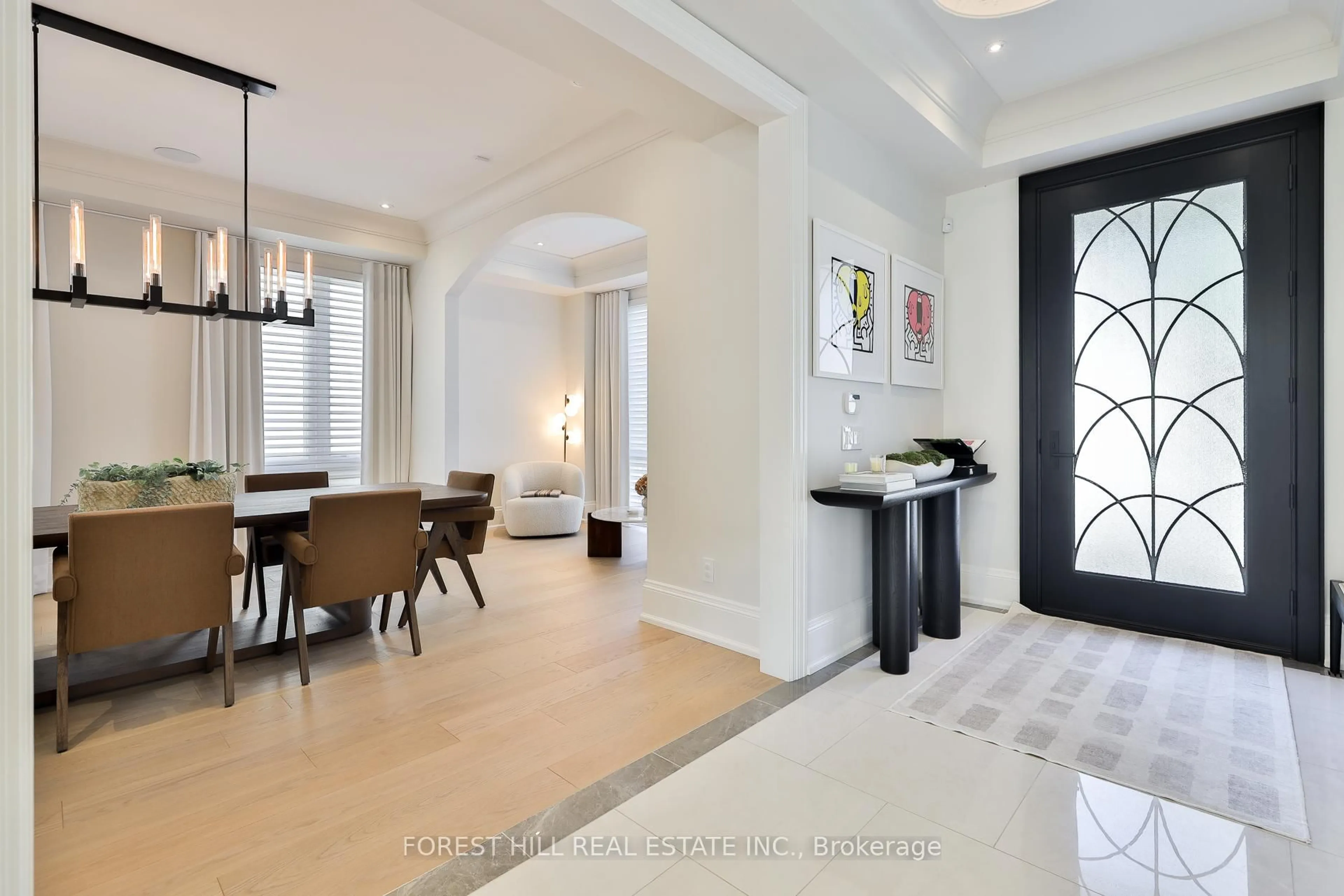 Indoor entryway for 84 Botfield Ave, Toronto Ontario M9B 4E4