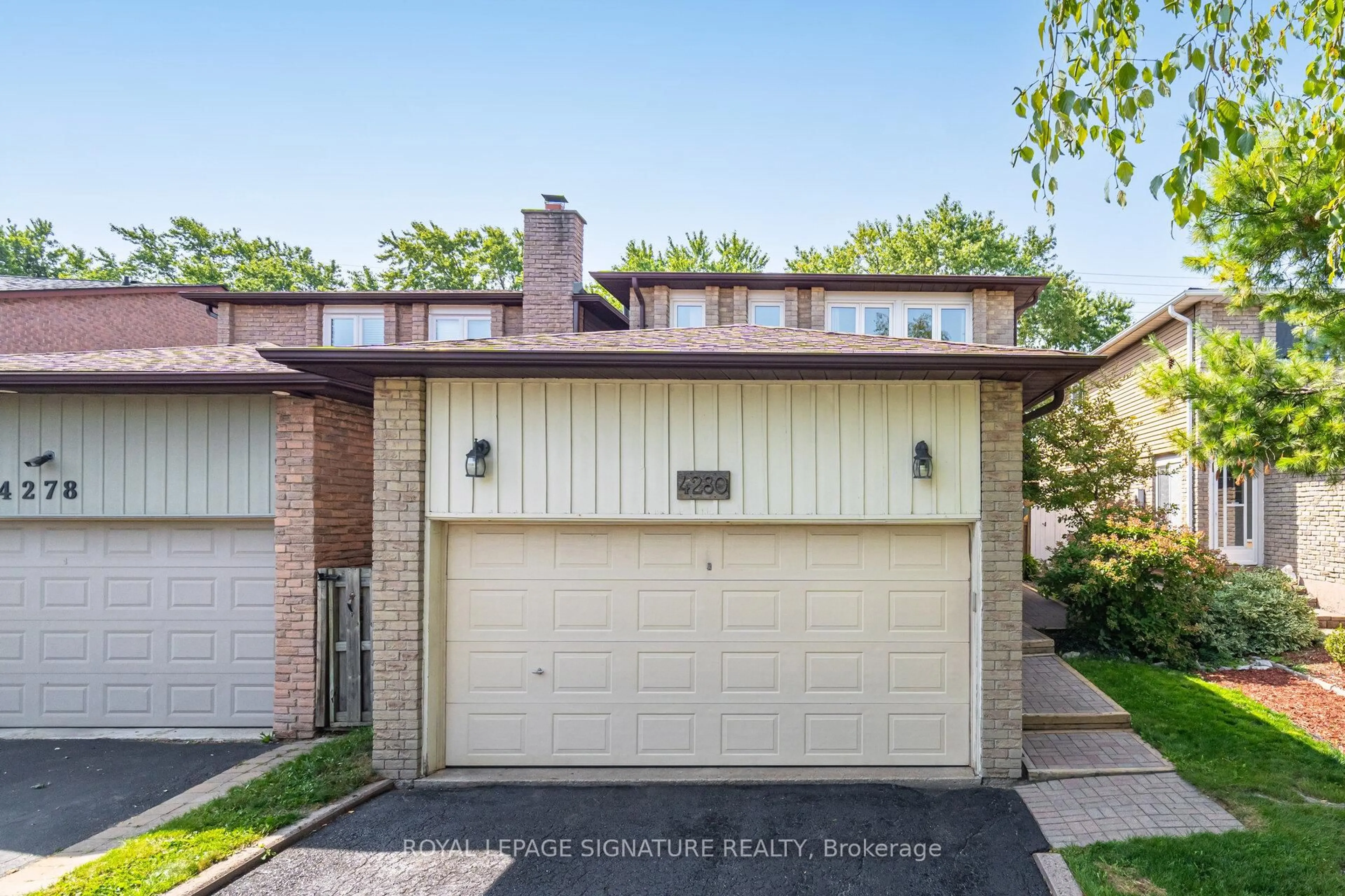 Home with brick exterior material, street for 4280 Forest Fire Lane, Mississauga Ontario L4W 3P4