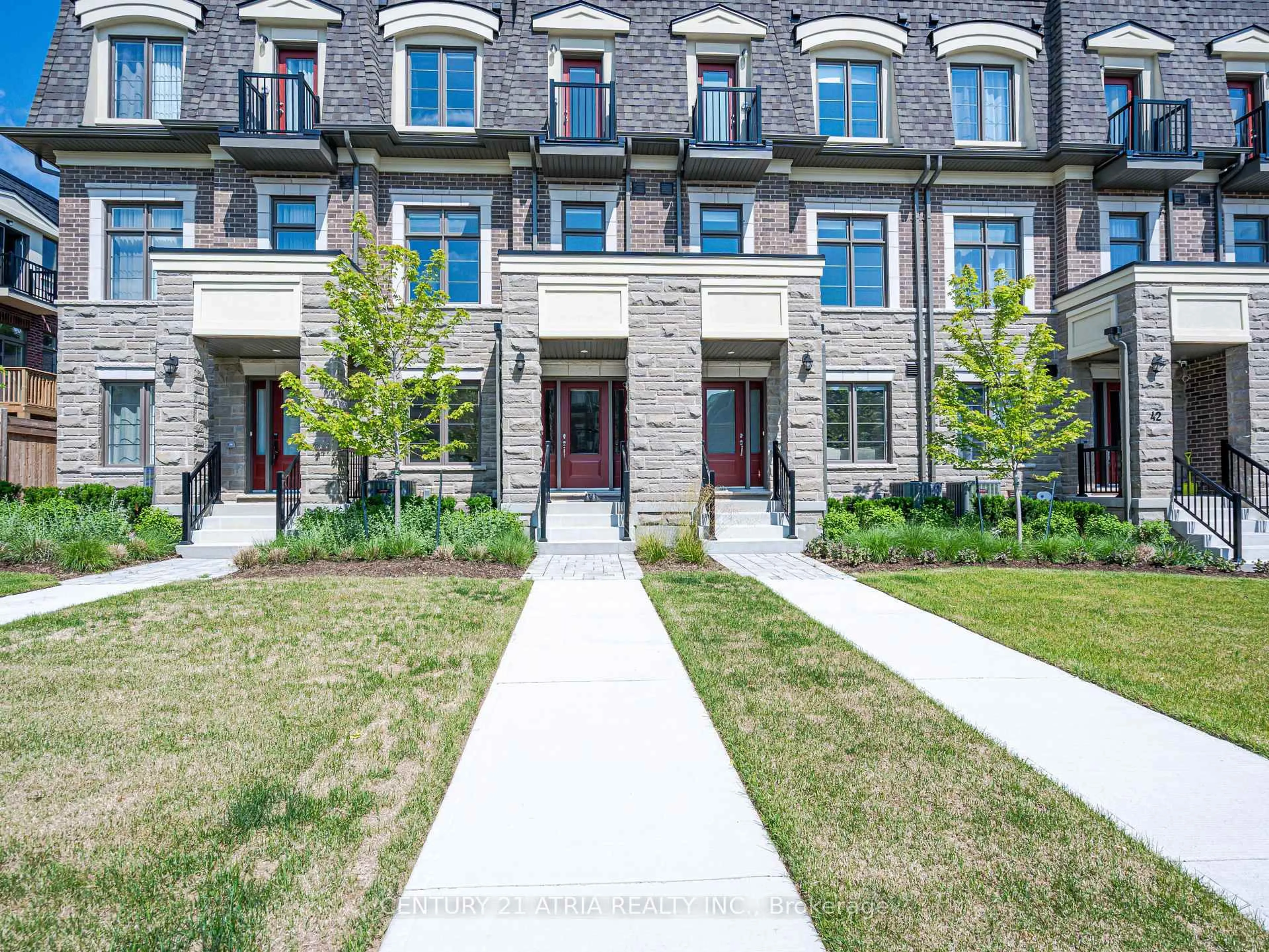 Unknown for 38 Main St, Mississauga Ontario L5M 1X8