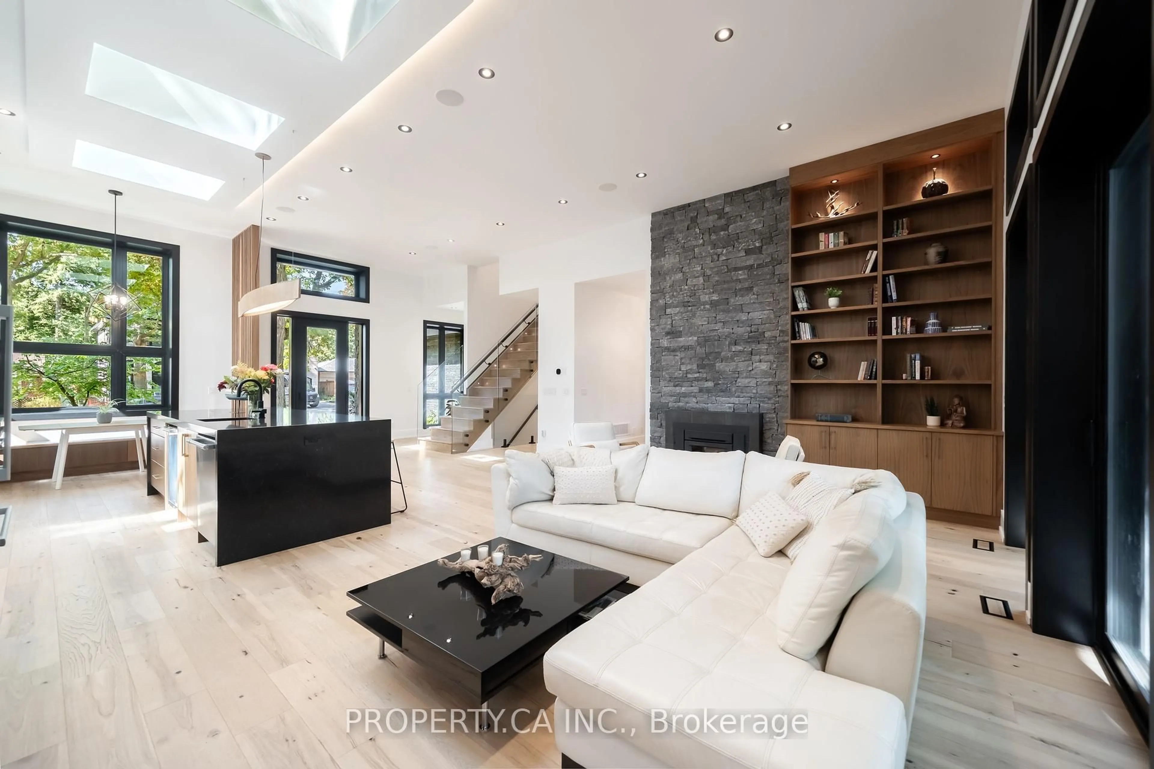 Unknown for 58 Farningham Cres, Toronto Ontario M9B 3B6