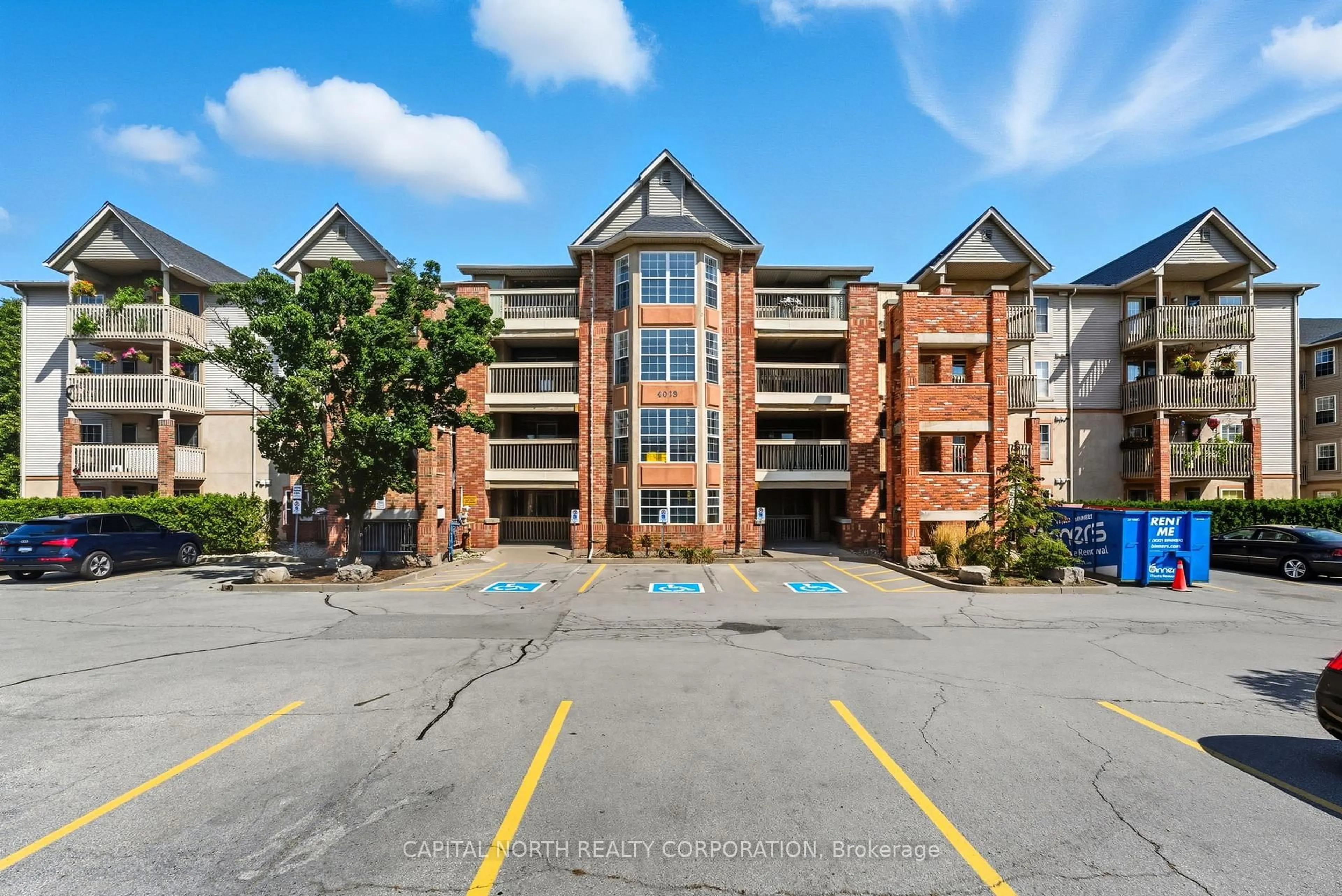 A pic from outside/outdoor area/front of a property/back of a property/a pic from drone, unknown for 4013 Kilmer Dr #203, Burlington Ontario L7M 4M3