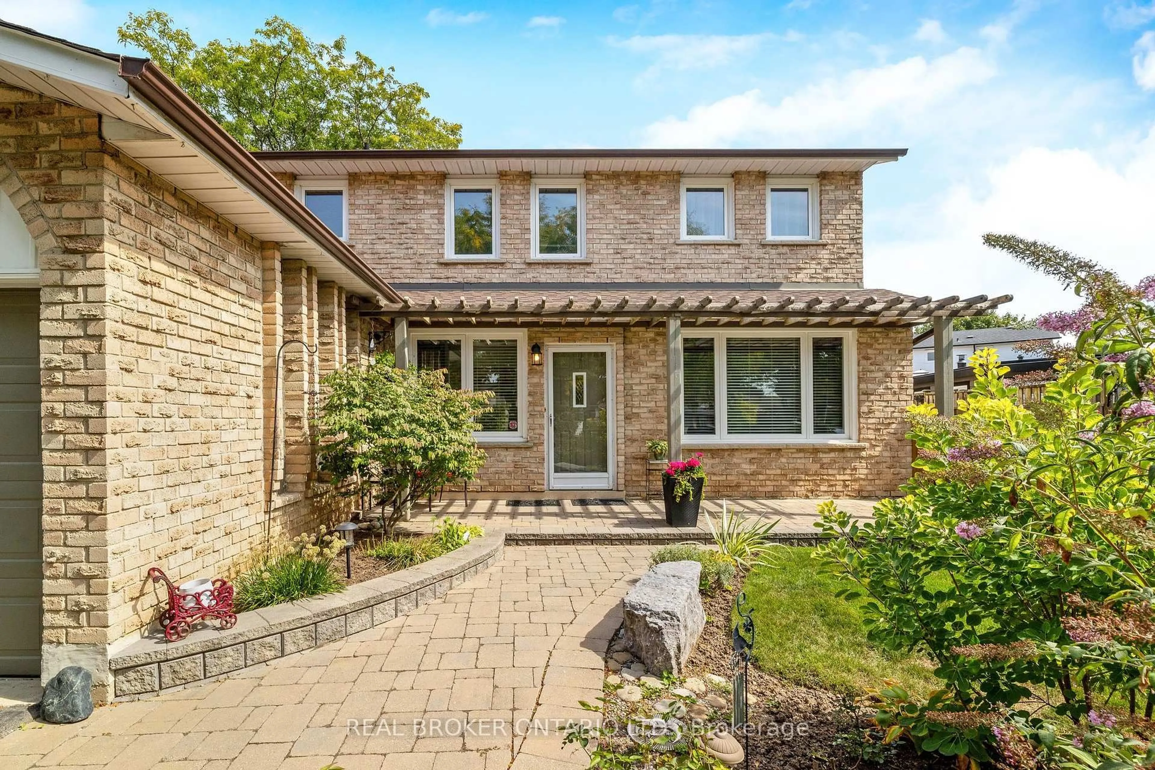 Home with brick exterior material, street for 529 Moorelands Cres, Milton Ontario L9T 4B2