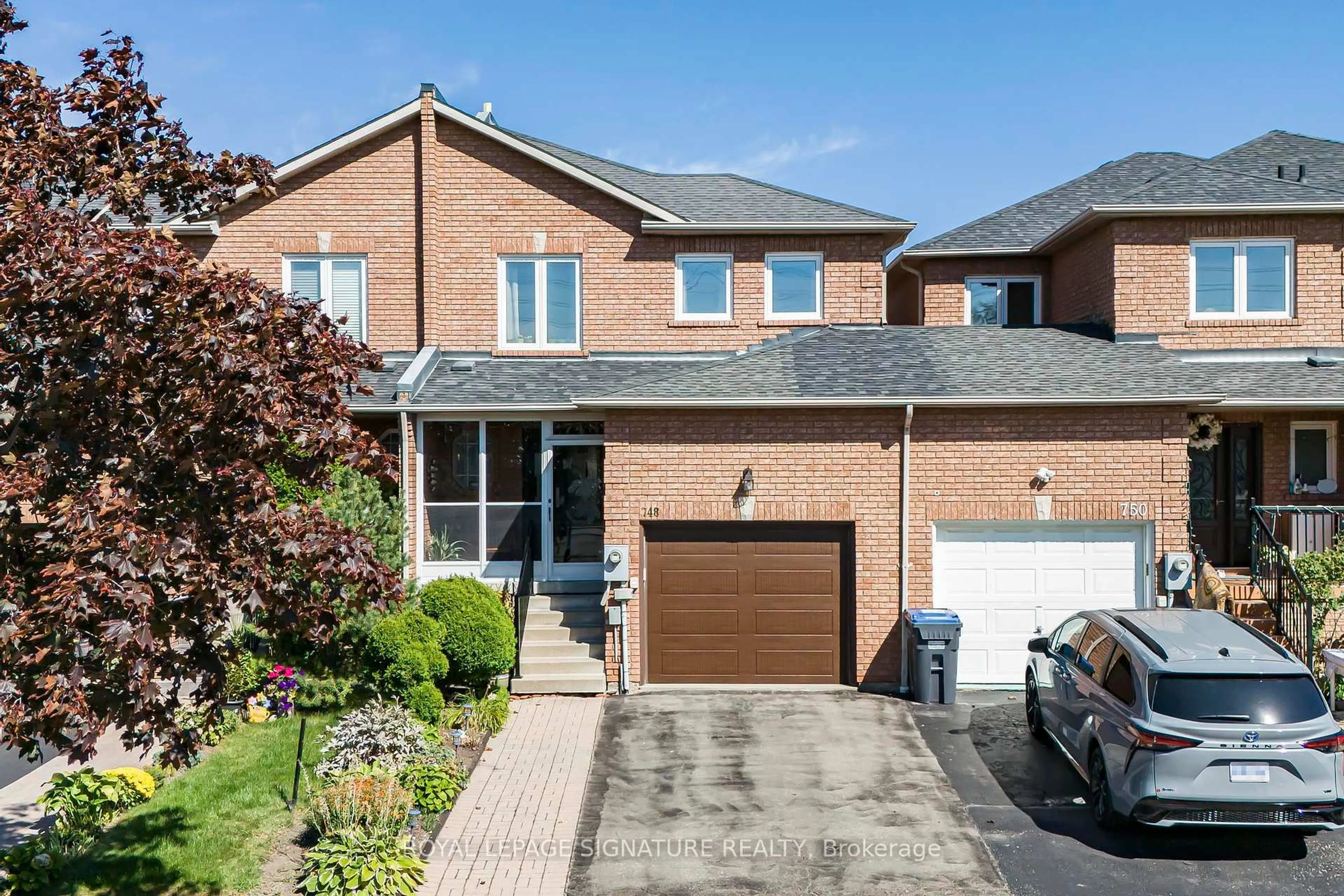 Home with brick exterior material, street for 748 Four Winds Way, Mississauga Ontario L5R 3V4