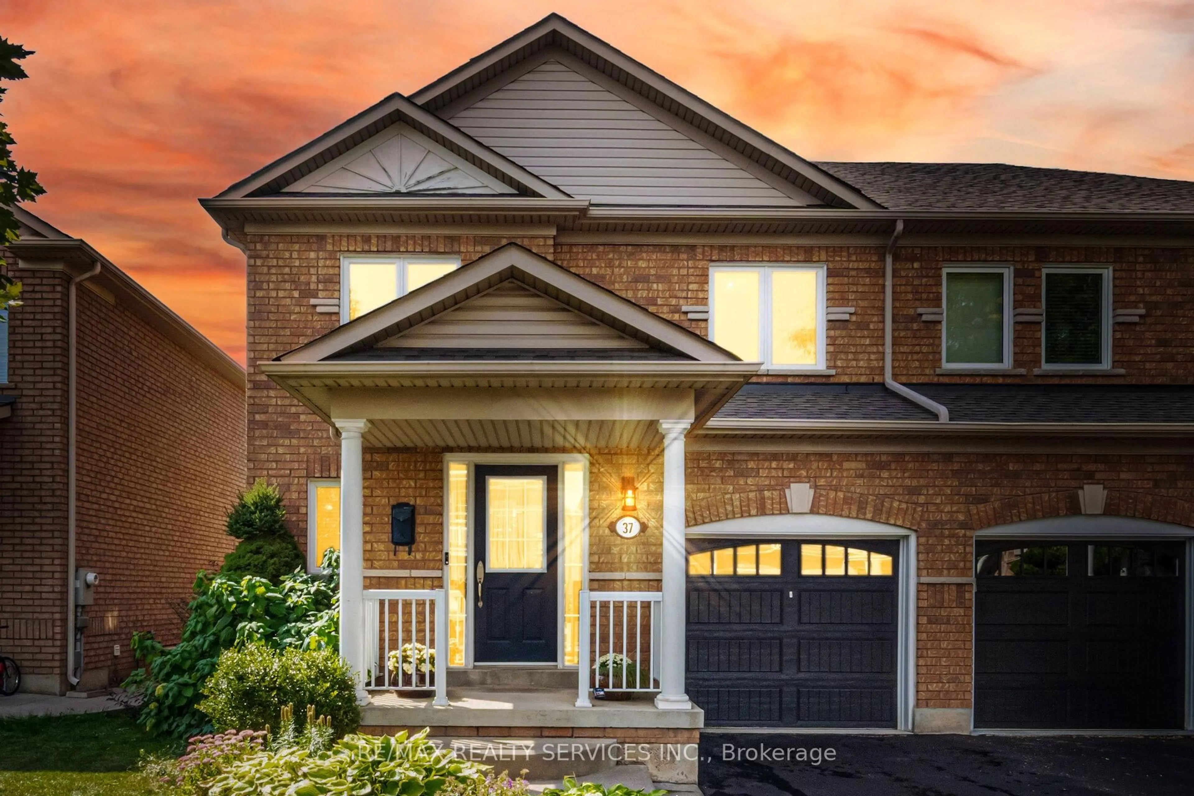 Home with brick exterior material, street for 37 Sunnybrook Cres, Brampton Ontario L7A 2K2