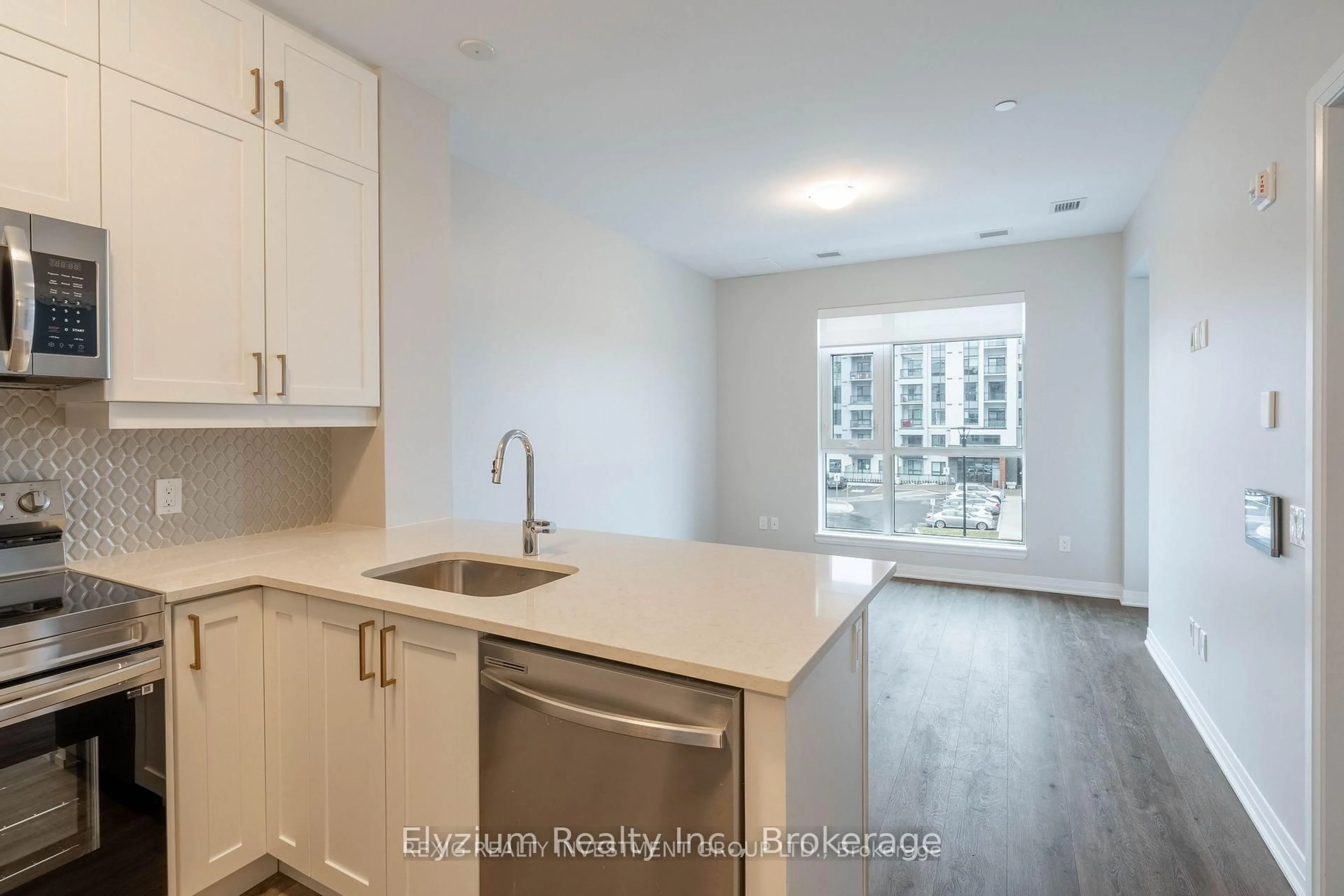 Open concept kitchen, unknown for 470 Gordon Krantz Ave #312, Milton Ontario L9T 2X5