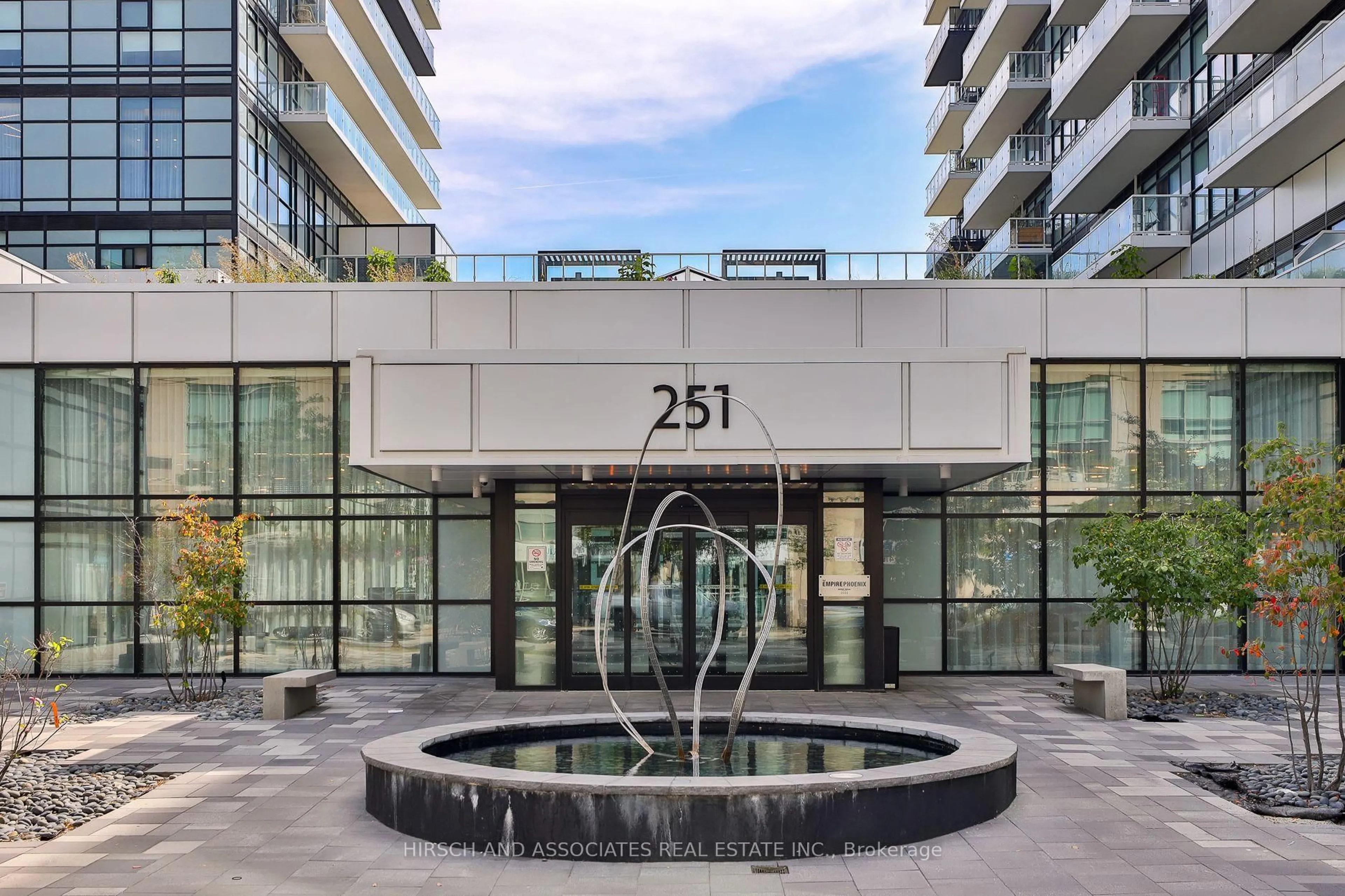 Indoor foyer for 251 Manitoba St #2004, Toronto Ontario M8Y 0C7