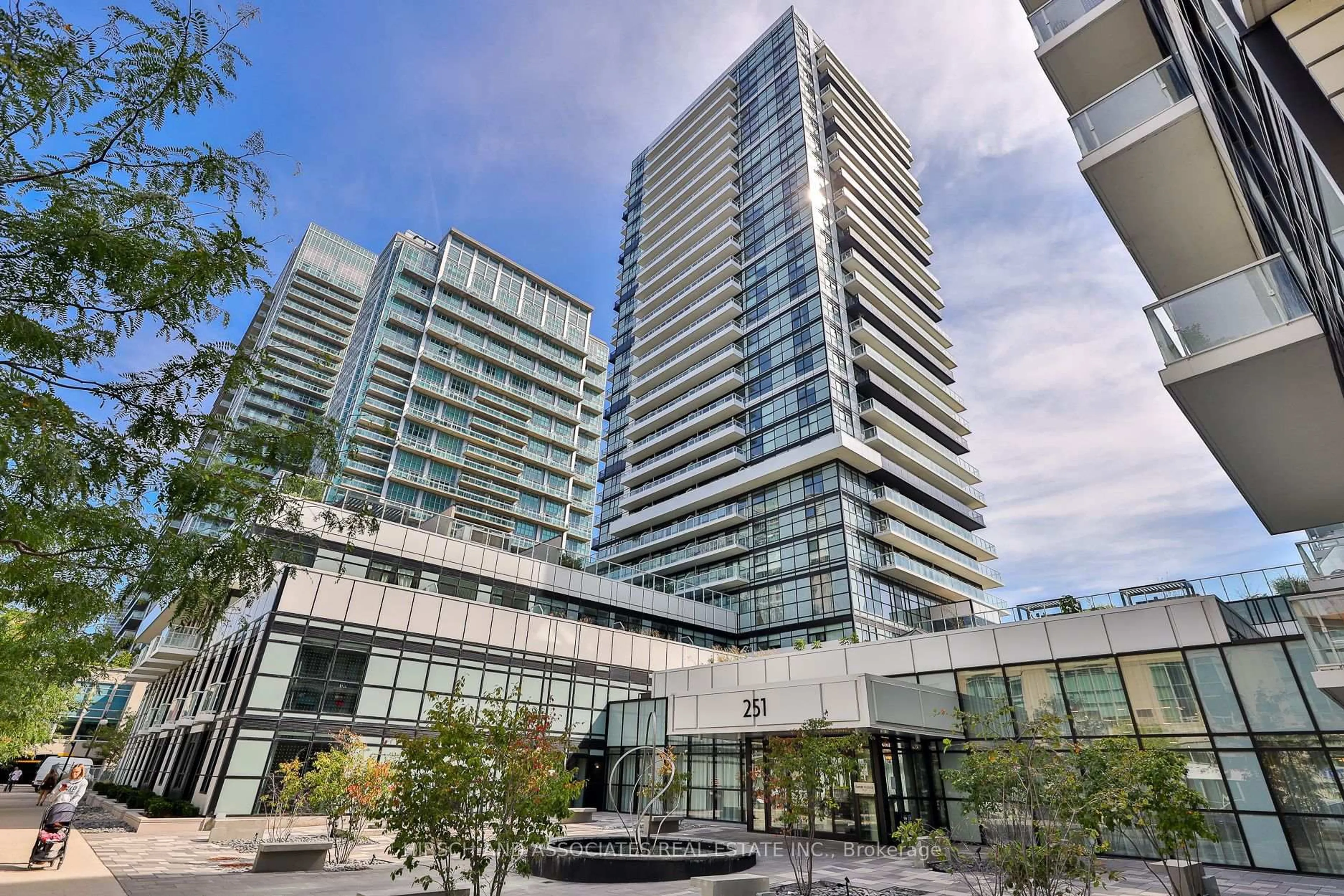 Indoor foyer for 251 Manitoba St #2004, Toronto Ontario M8Y 0C7