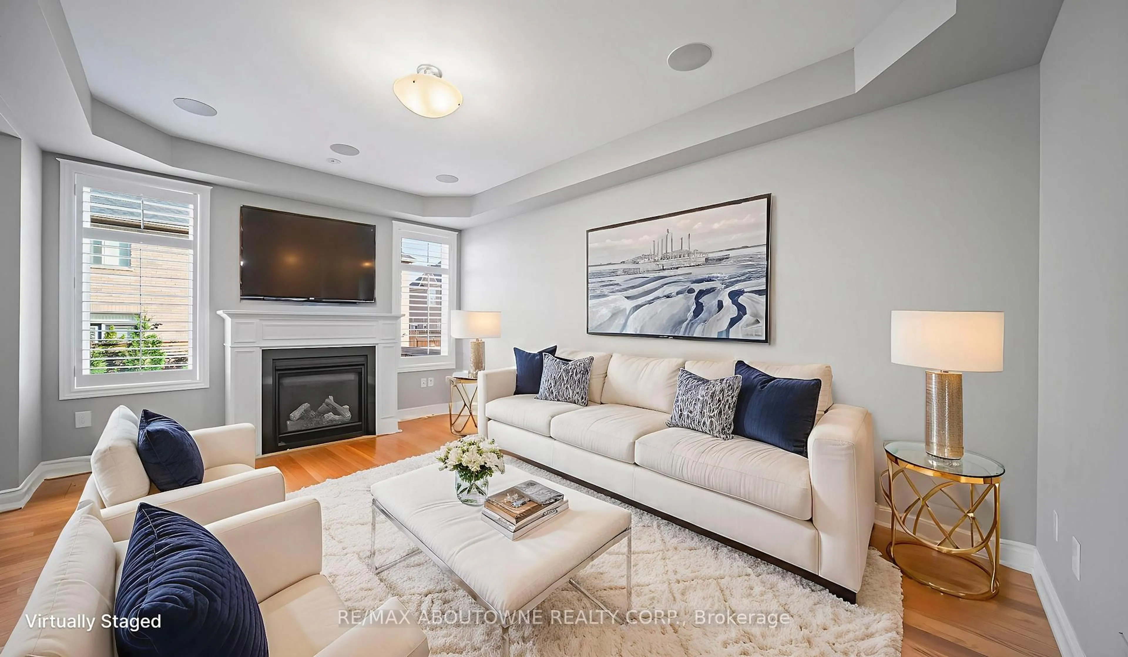 Living room with furniture, unknown for 548 Terrace Way, Oakville Ontario L6M 1N6