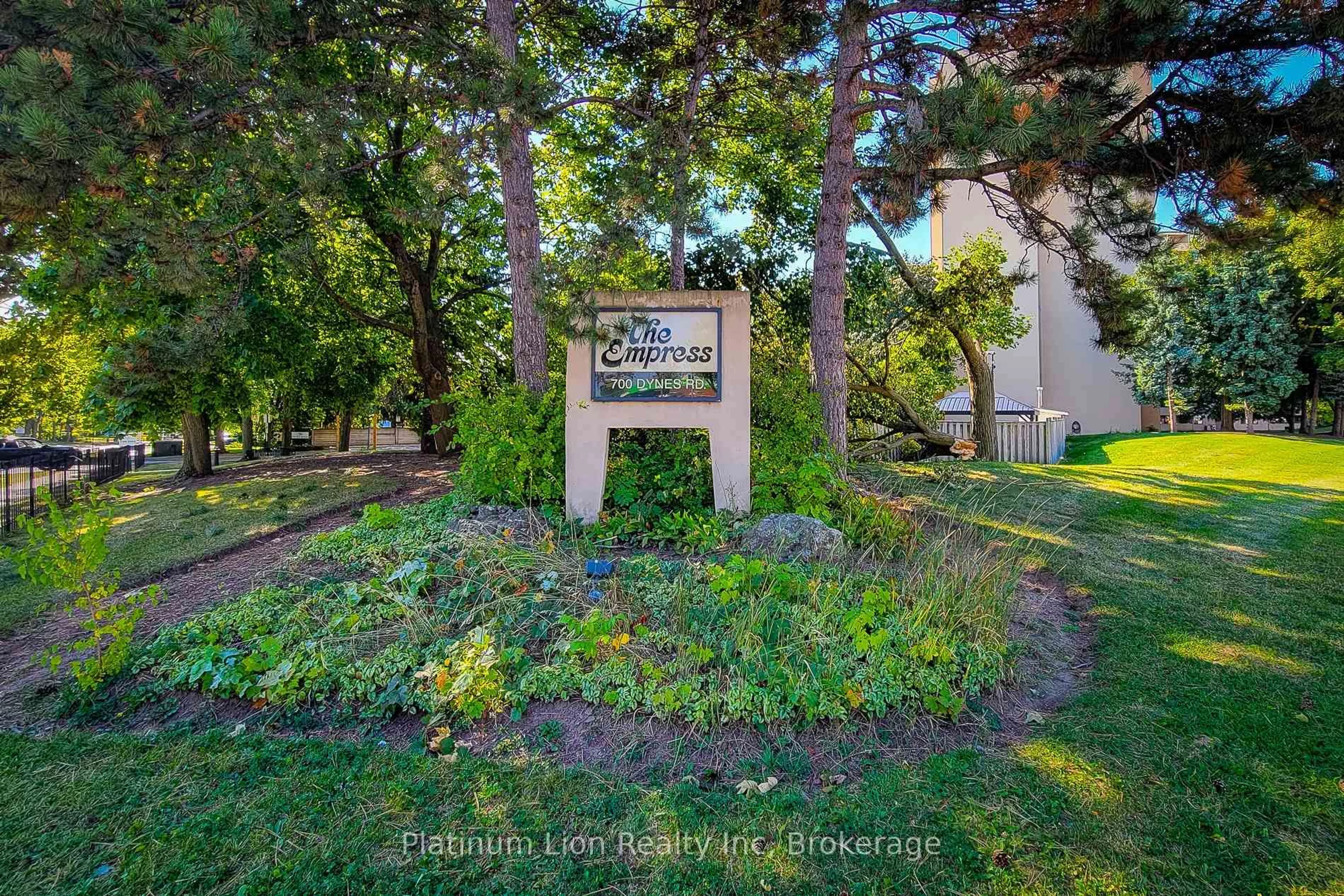 Unknown for 700 Dynes Rd #707, Burlington Ontario L7N 3M2
