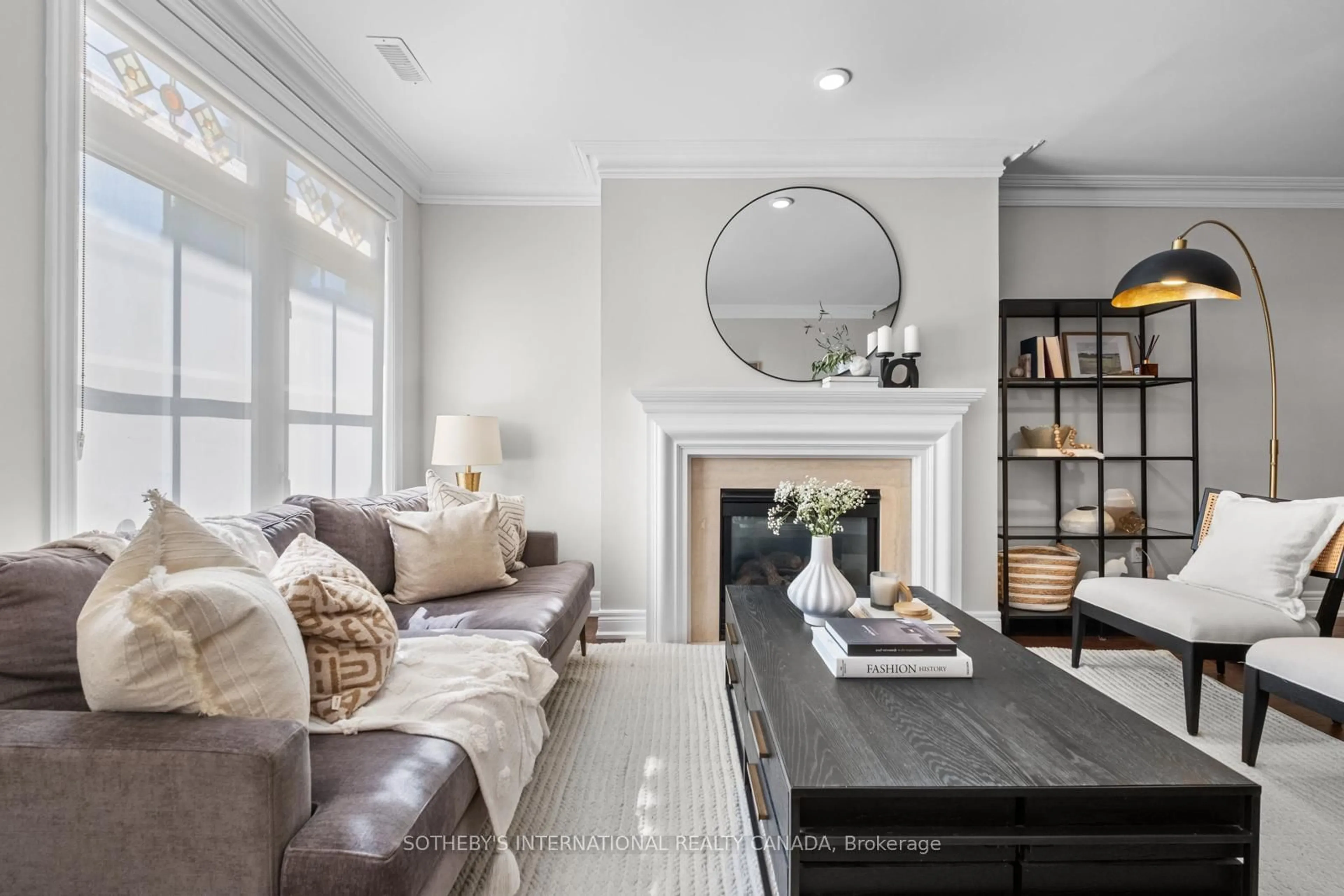 Living room with furniture, unknown for 22 St. Raymond Hts, Toronto Ontario M6G 4C2
