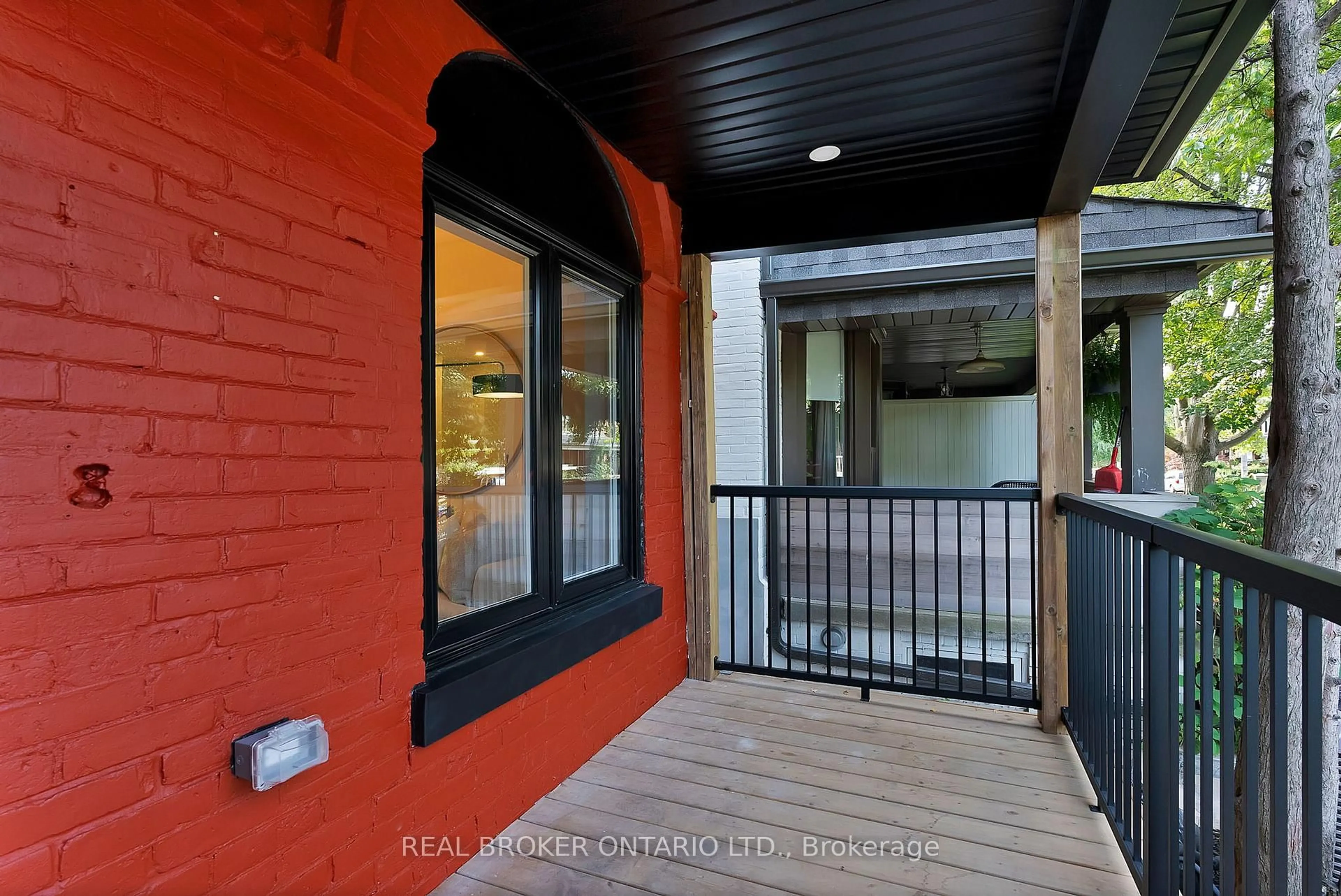 Patio, street for 415 Concord Ave, Toronto Ontario M6H 2P9