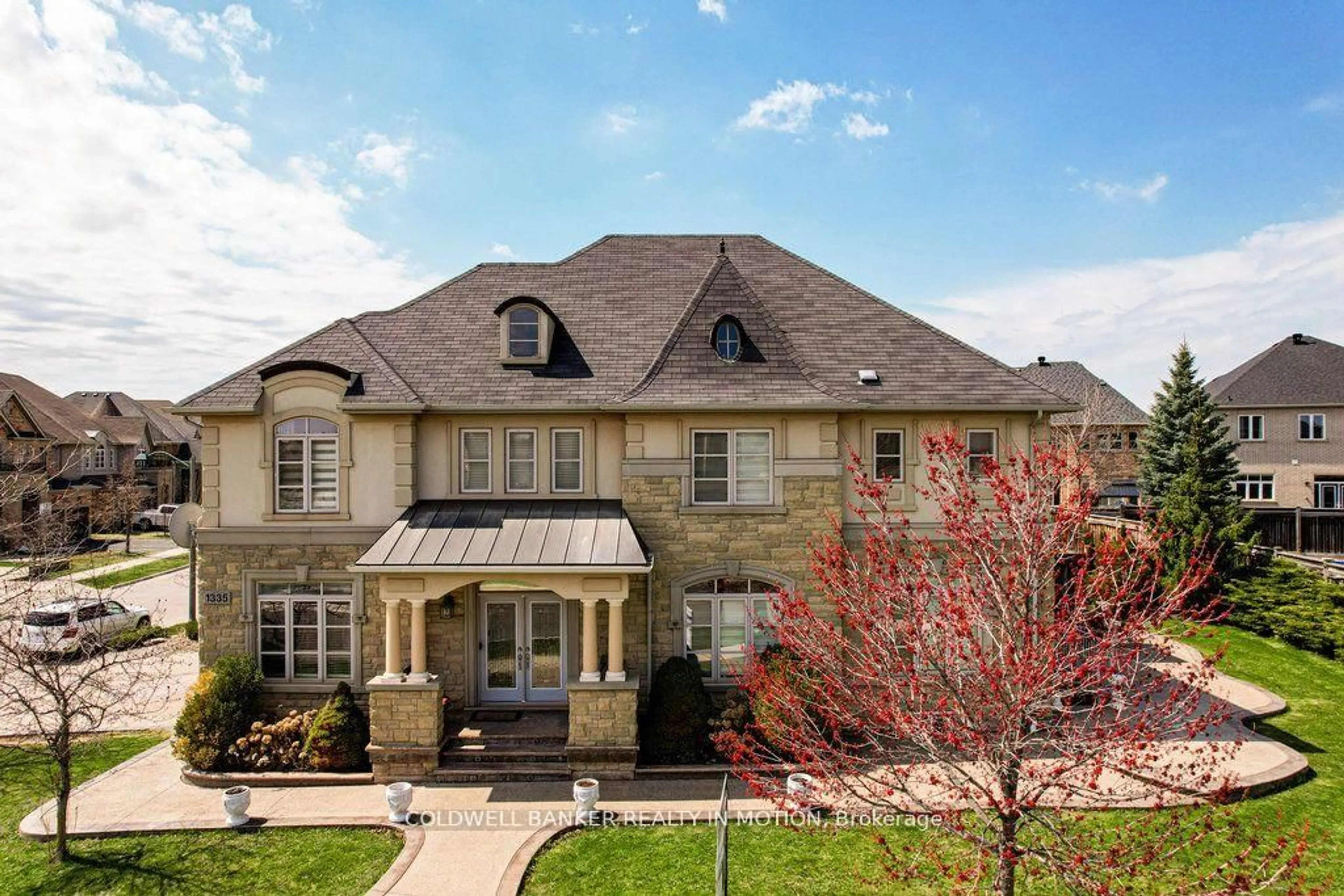 Home with brick exterior material, unknown for 1335 Arrowhead Rd, Oakville Ontario L6H 0B2
