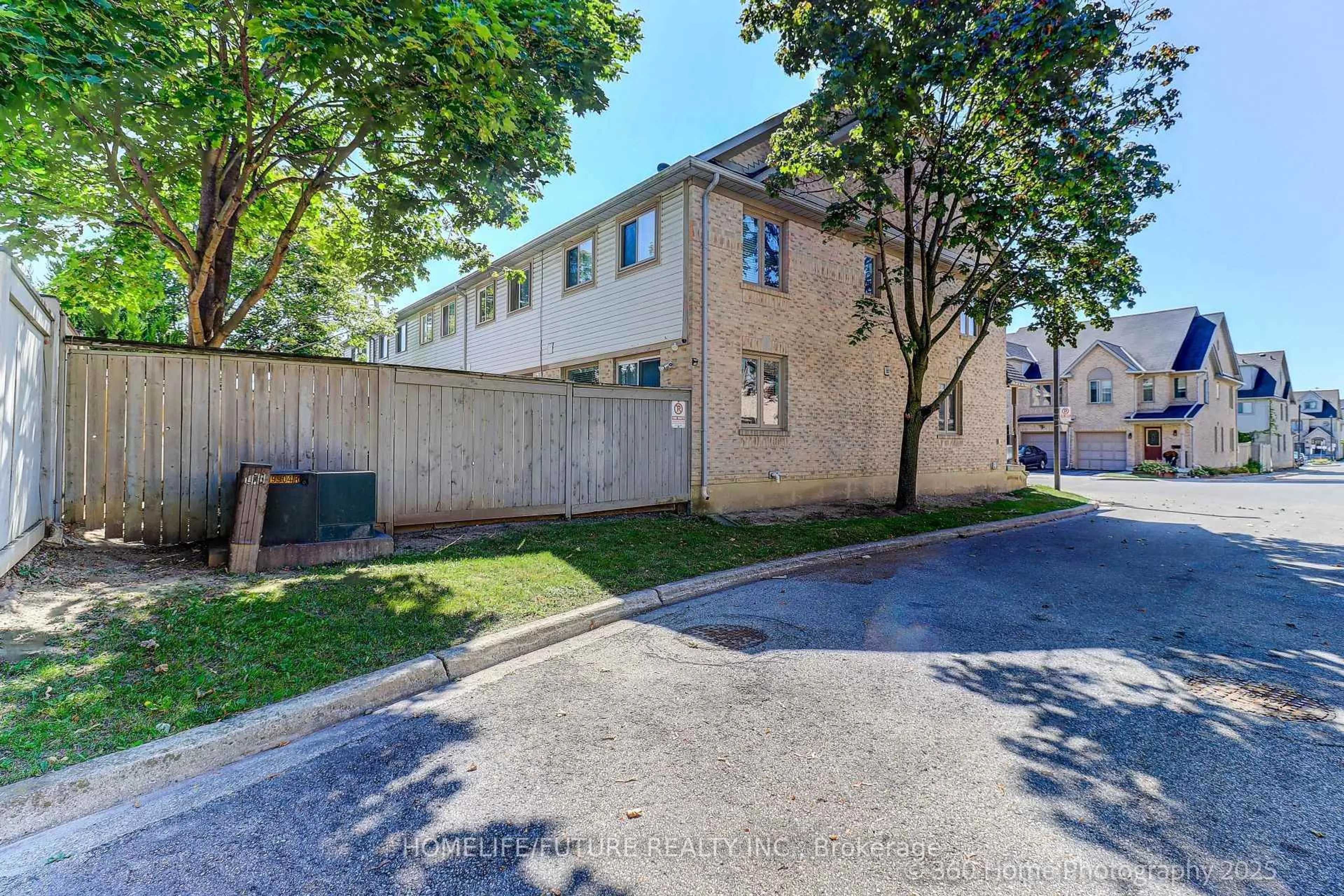A pic from outside/outdoor area/front of a property/back of a property/a pic from drone, street for 1292 Sherwood Mills Blvd #17, Mississauga Ontario L5V 2G8
