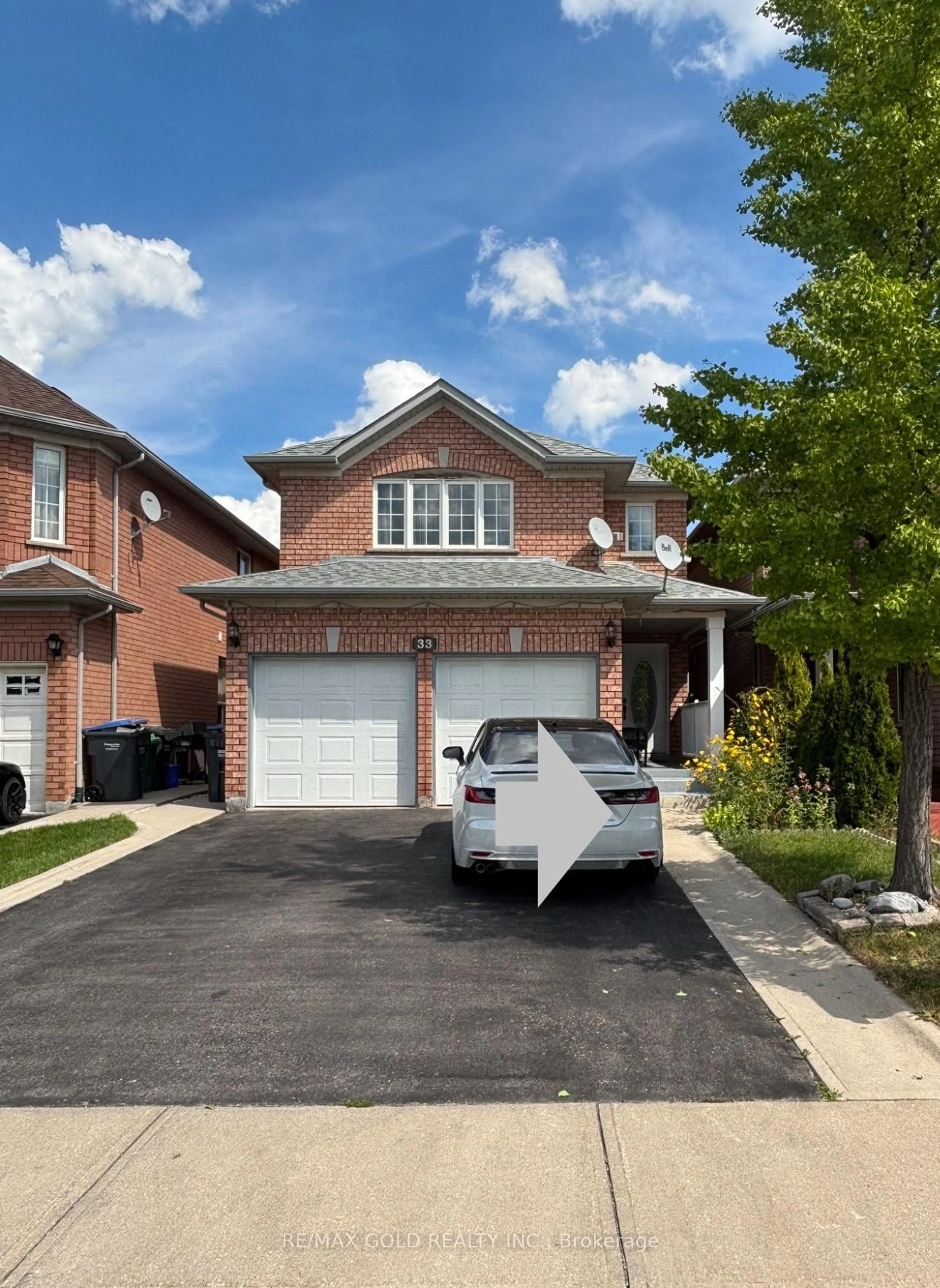 Home with brick exterior material, street for 33 Tigerlily Pl, Brampton Ontario L6R 2C8