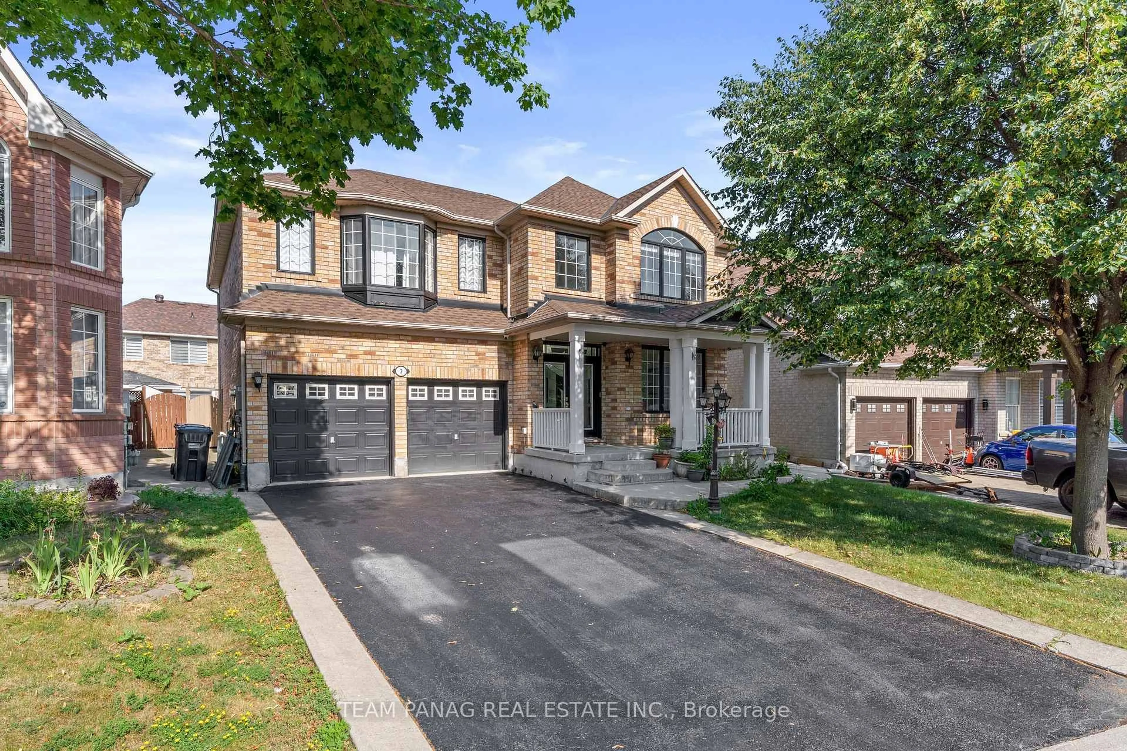 Home with brick exterior material, street for 3 Maldives Cres, Brampton Ontario L6P 1L4