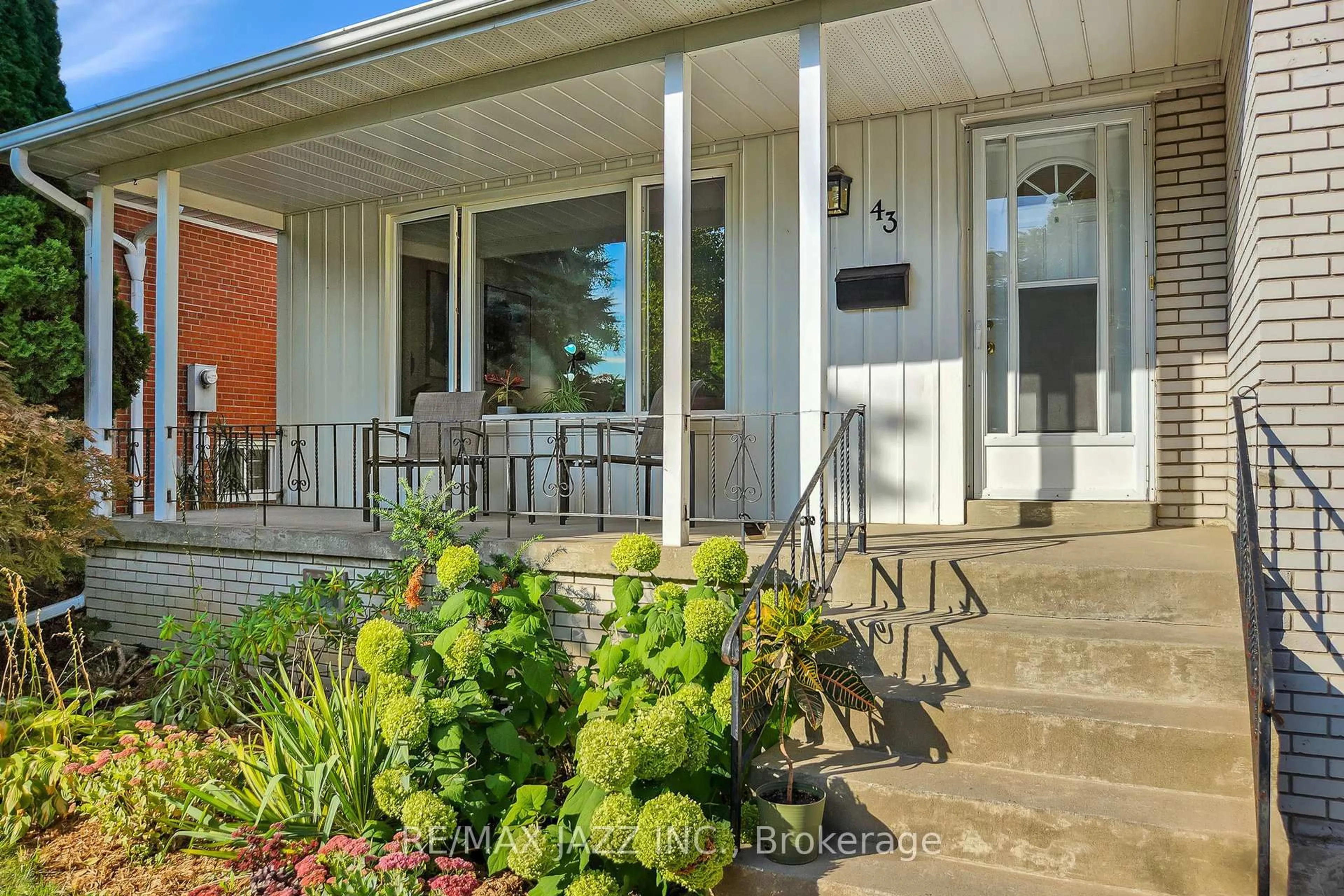 Unknown for 43 Kingsborough Cres, Toronto Ontario M9R 2T8