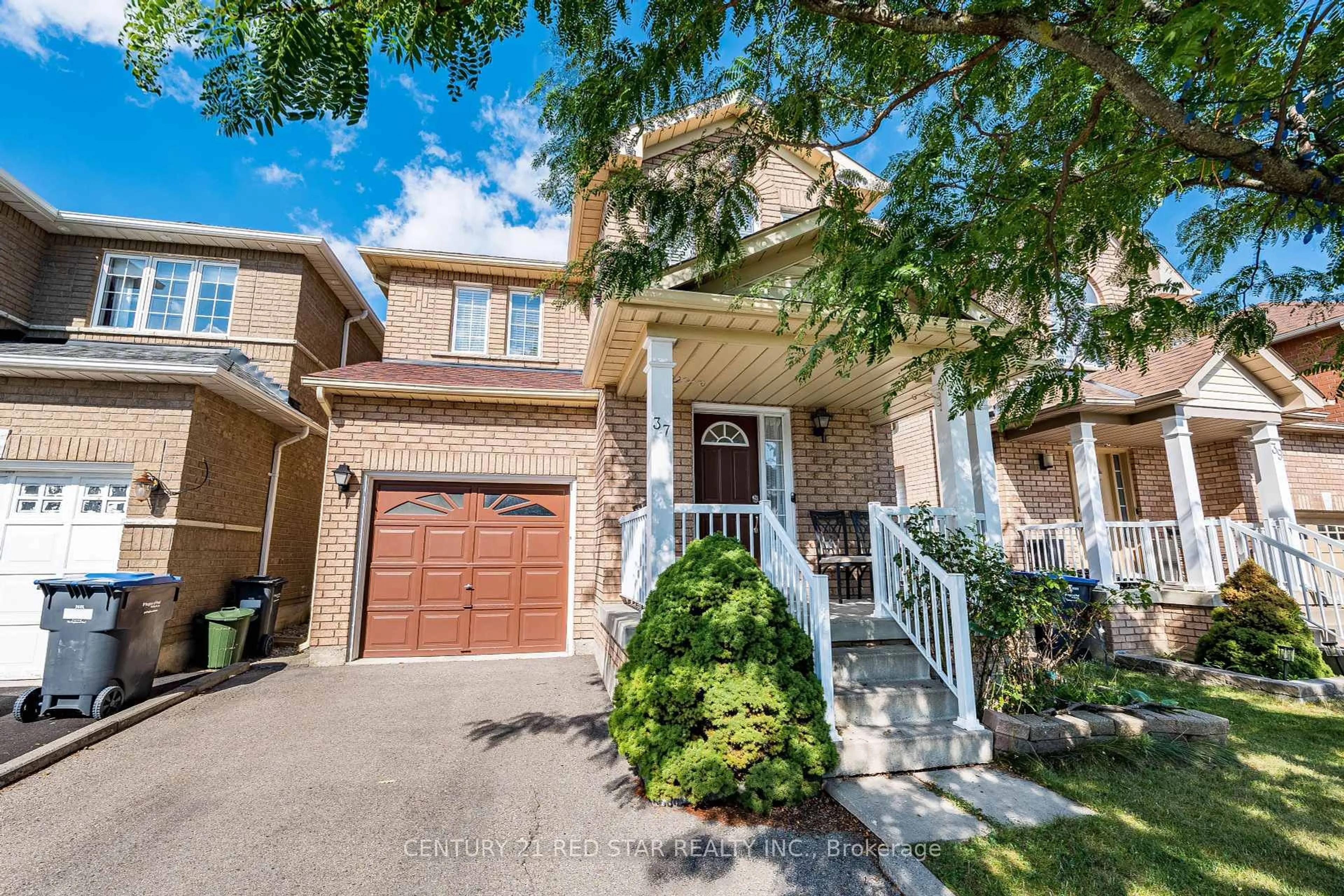 Home with brick exterior material, street for 37 Oakmeadow Dr, Brampton Ontario L7A 2M1