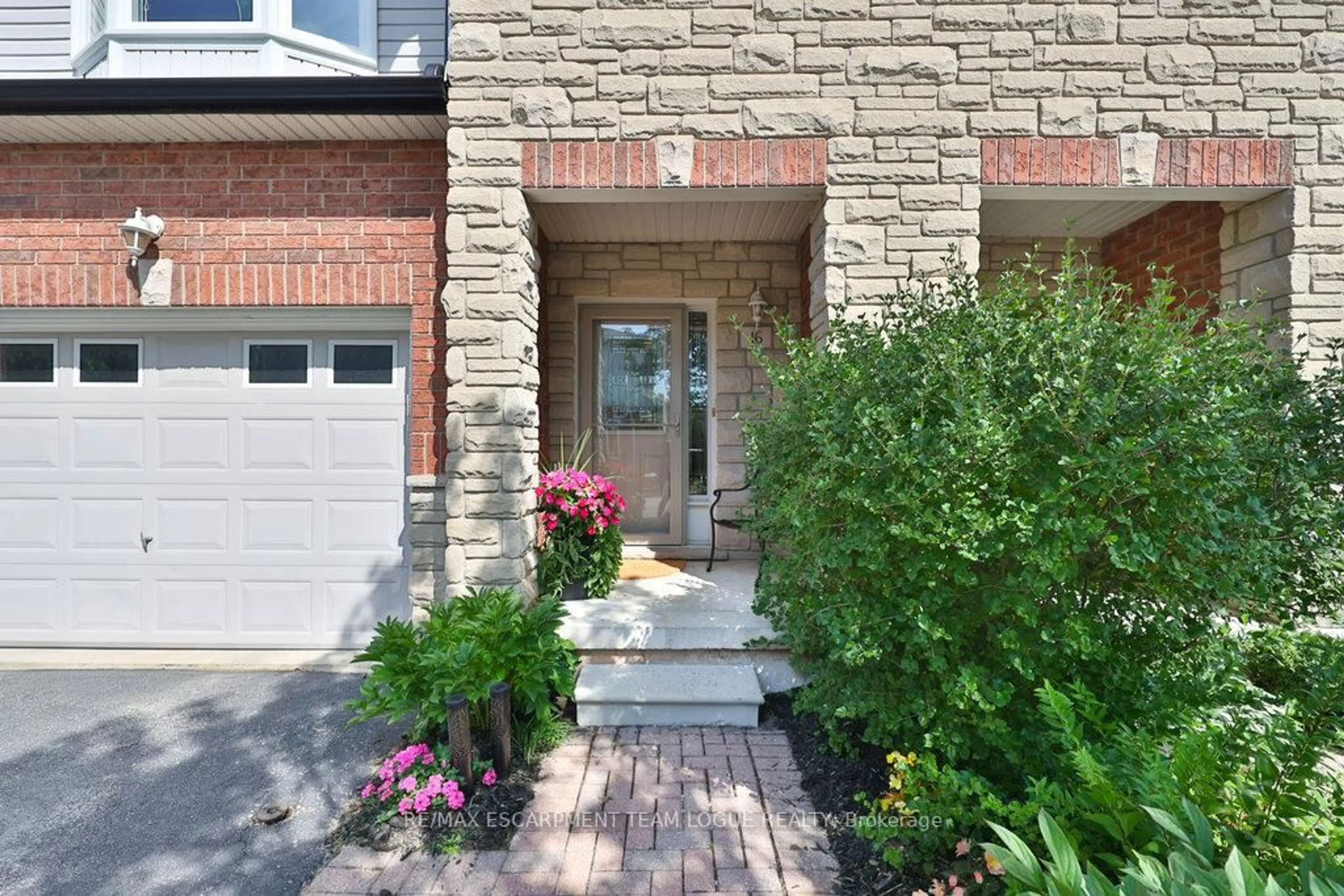 Home with brick exterior material, street for 2229 Walkers Line #16, Burlington Ontario L7M 4X4